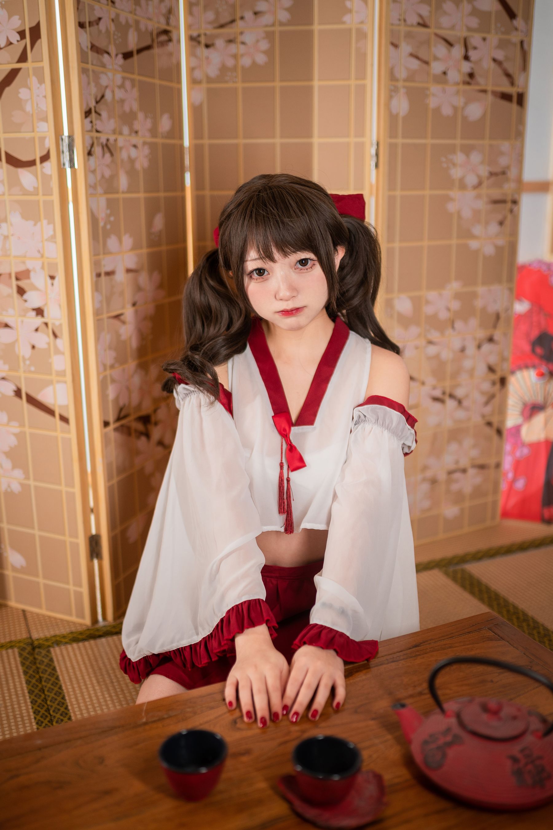 花铃 - 小巫女