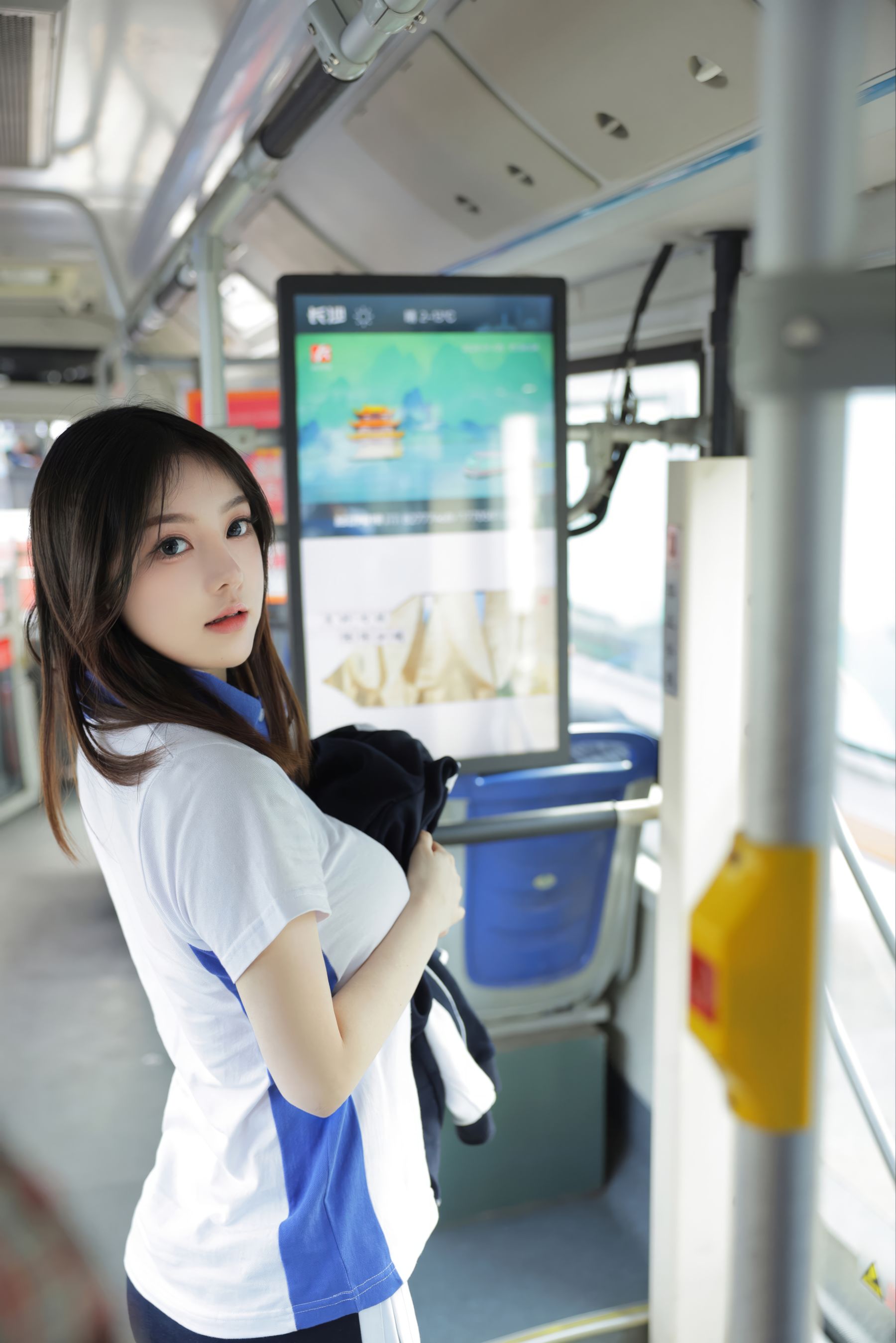 豆瓣酱 公交车写真