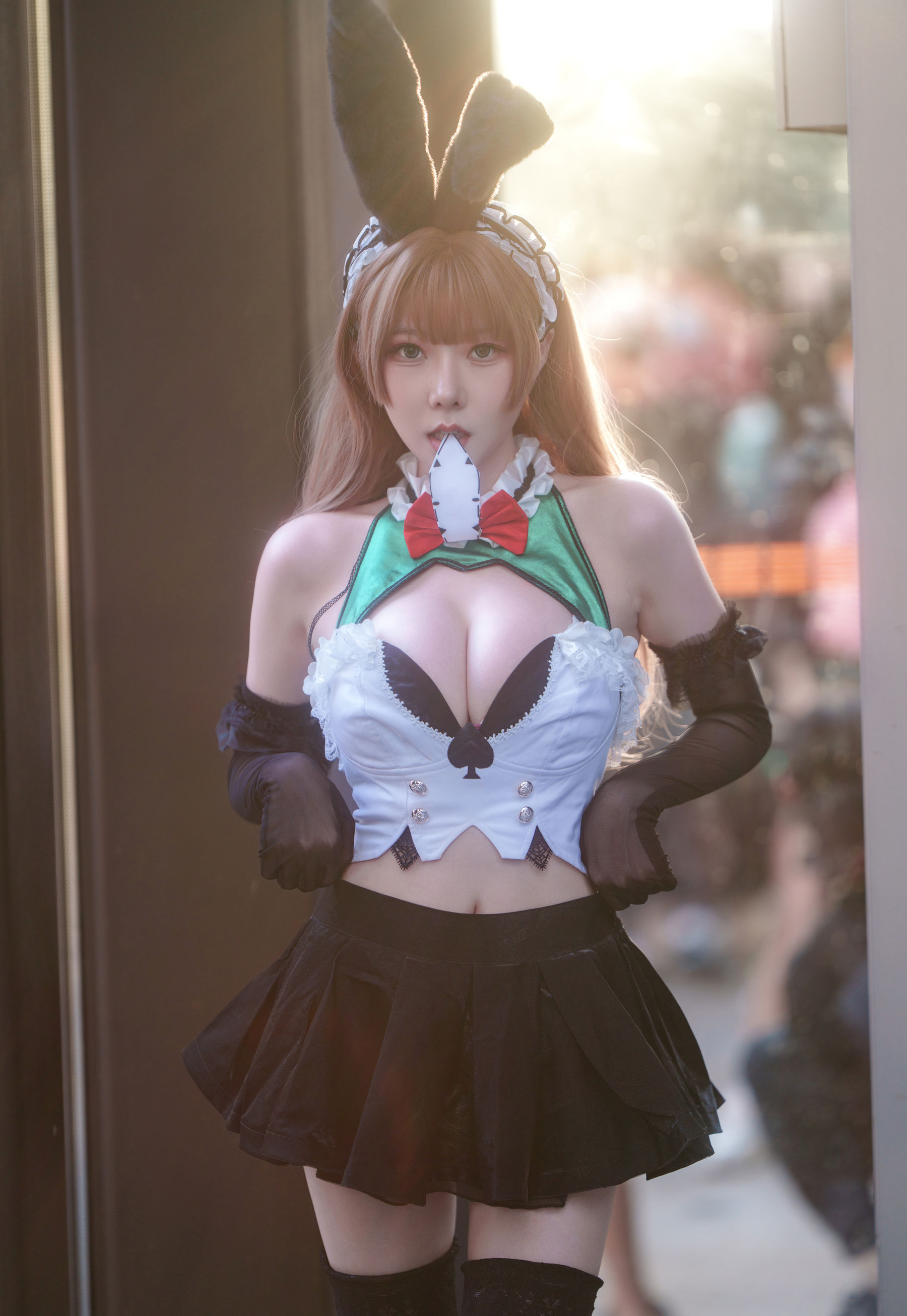香草喵露露 写真 - 碧蓝航线 莫妮卡