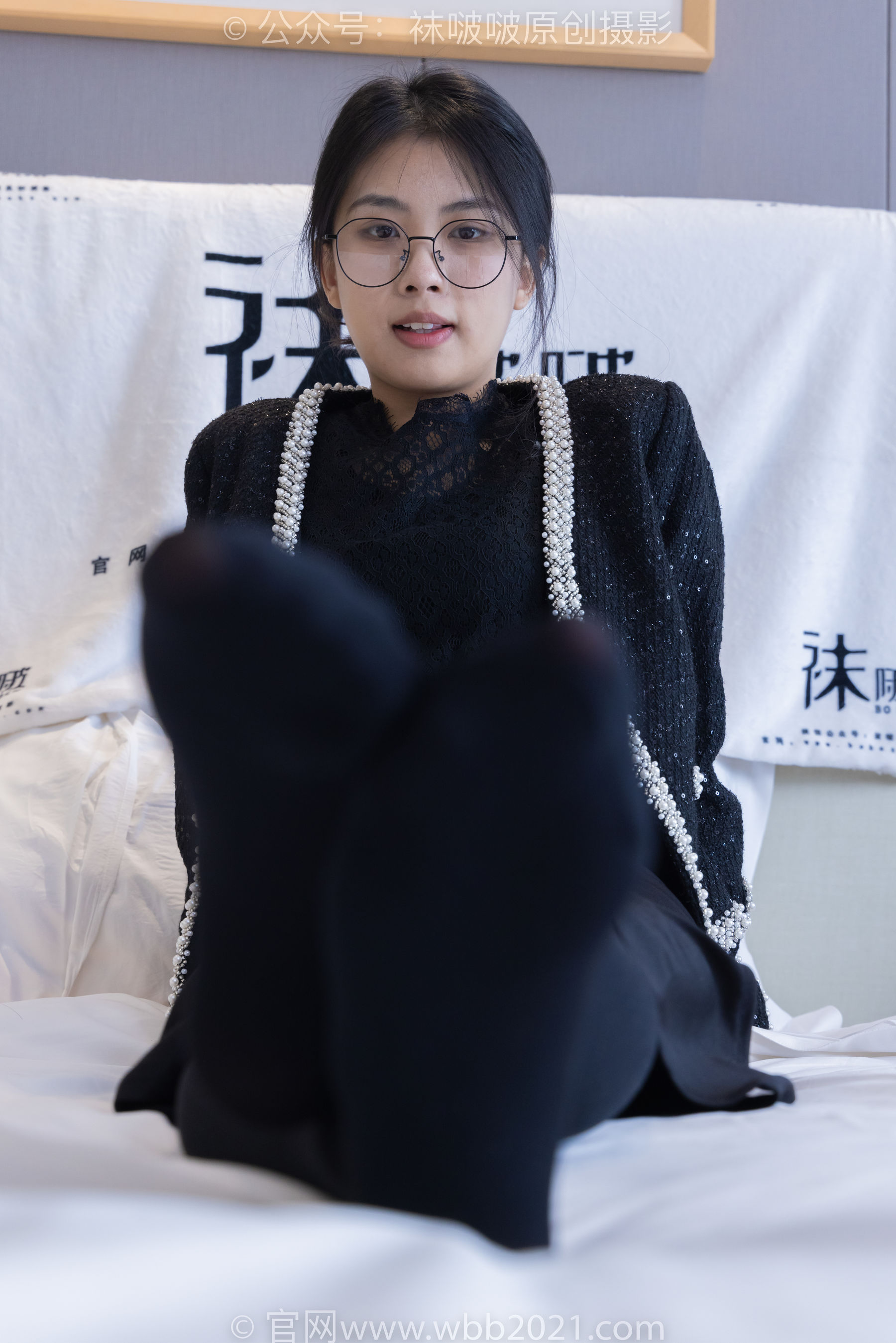 BoBoSocks袜啵啵 No.378 奶油 -短靴、运动鞋、厚黑丝、厚灰丝