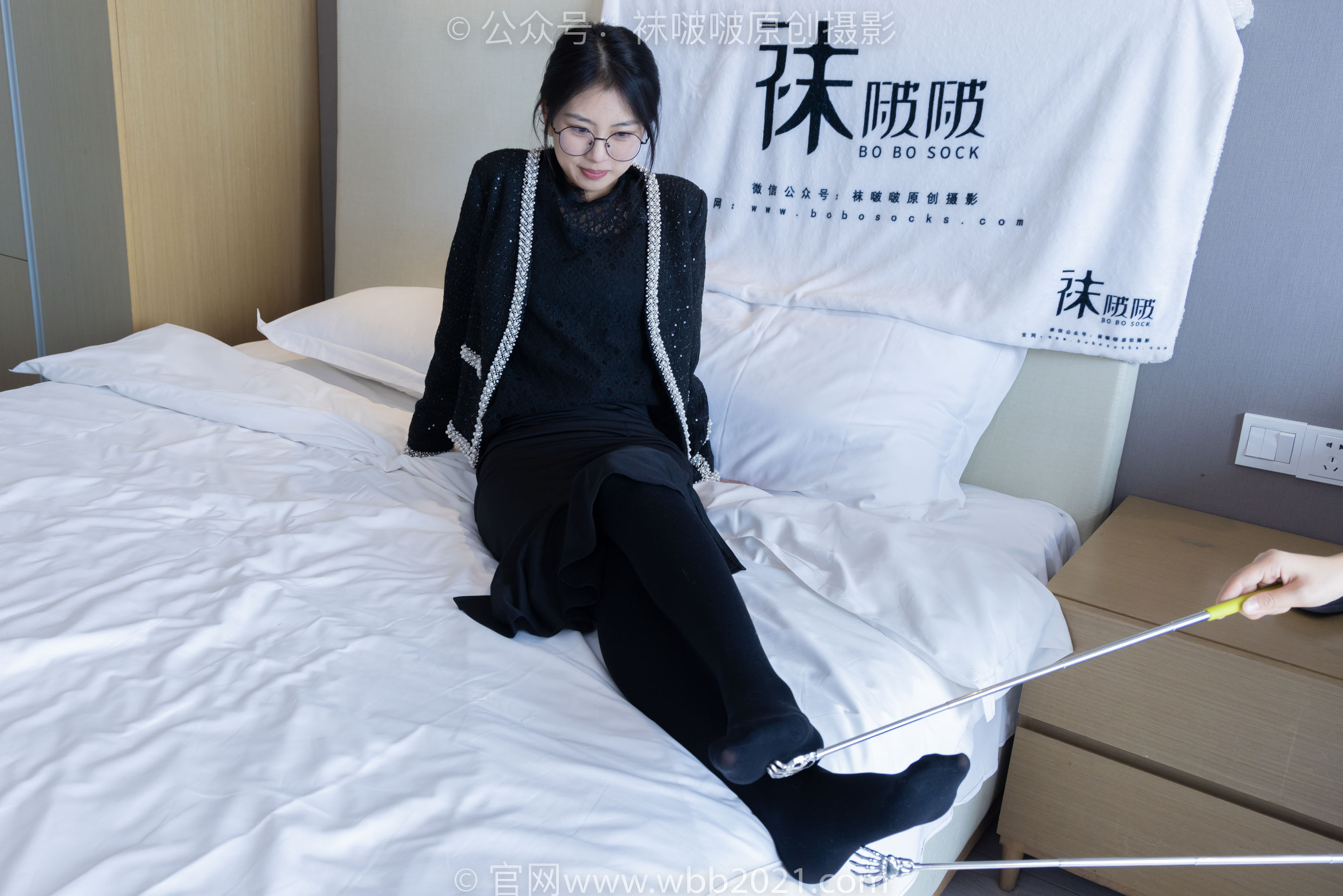 BoBoSocks袜啵啵 No.378 奶油 -短靴、运动鞋、厚黑丝、厚灰丝