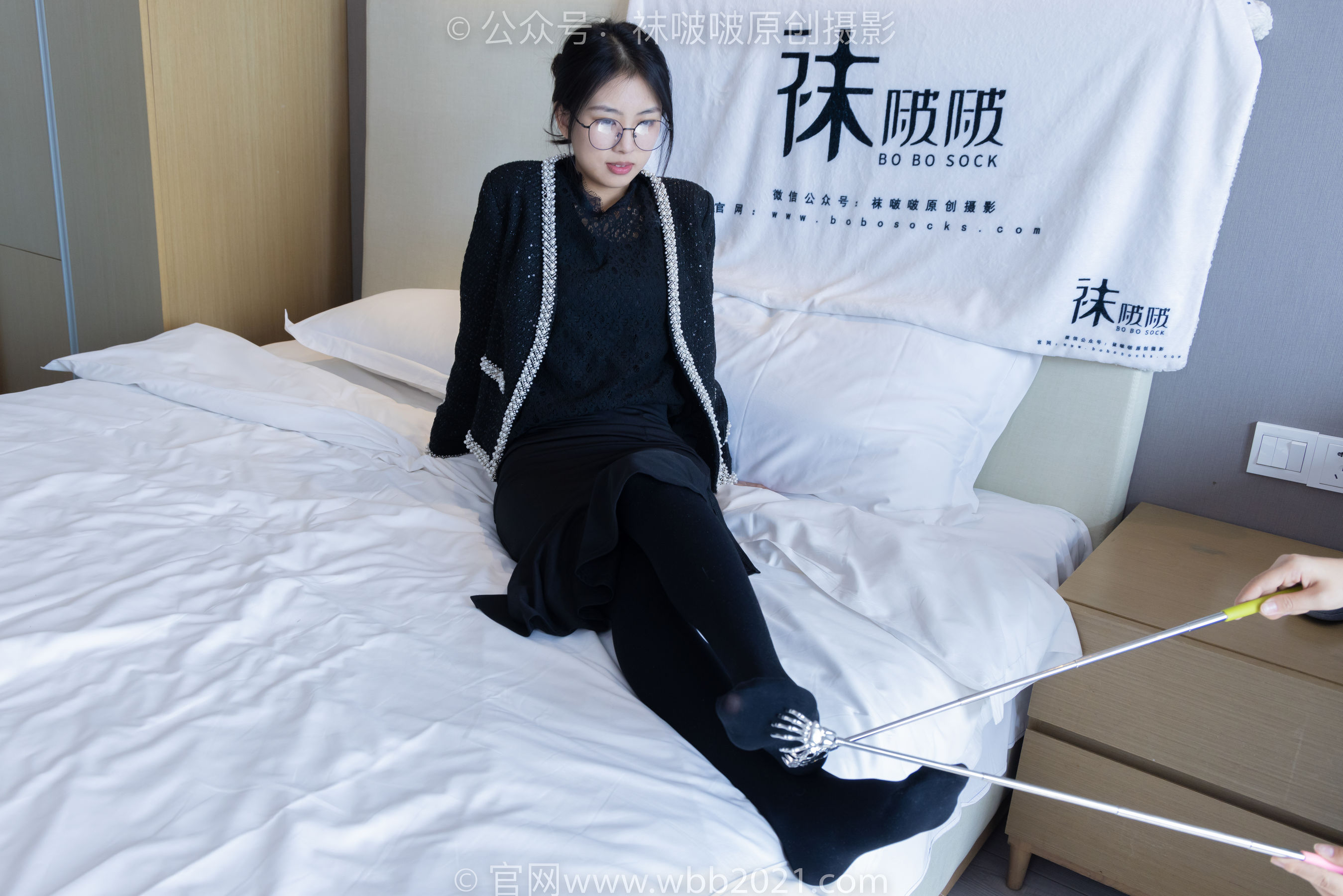 BoBoSocks袜啵啵 No.378 奶油 -短靴、运动鞋、厚黑丝、厚灰丝