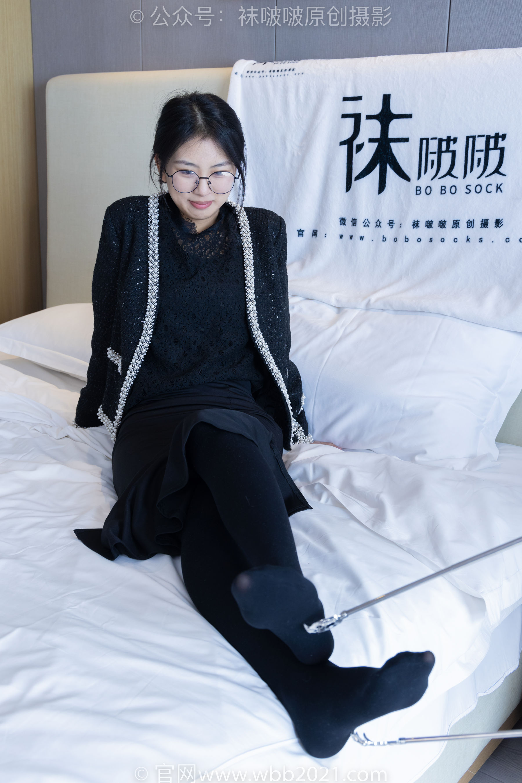 BoBoSocks袜啵啵 No.378 奶油 -短靴、运动鞋、厚黑丝、厚灰丝