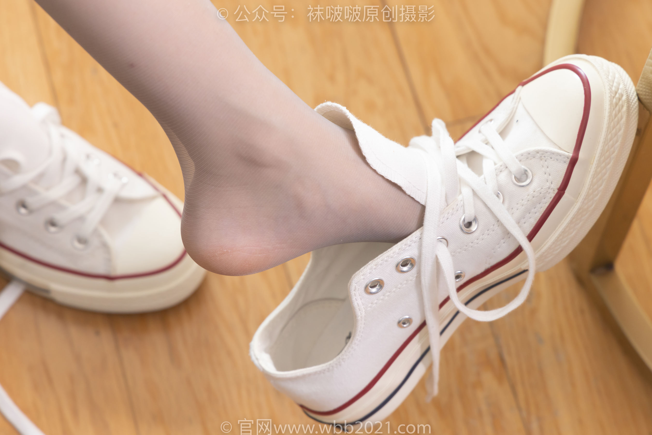 BoBoSocks袜啵啵 No.379 稚予 -板鞋、灰丝