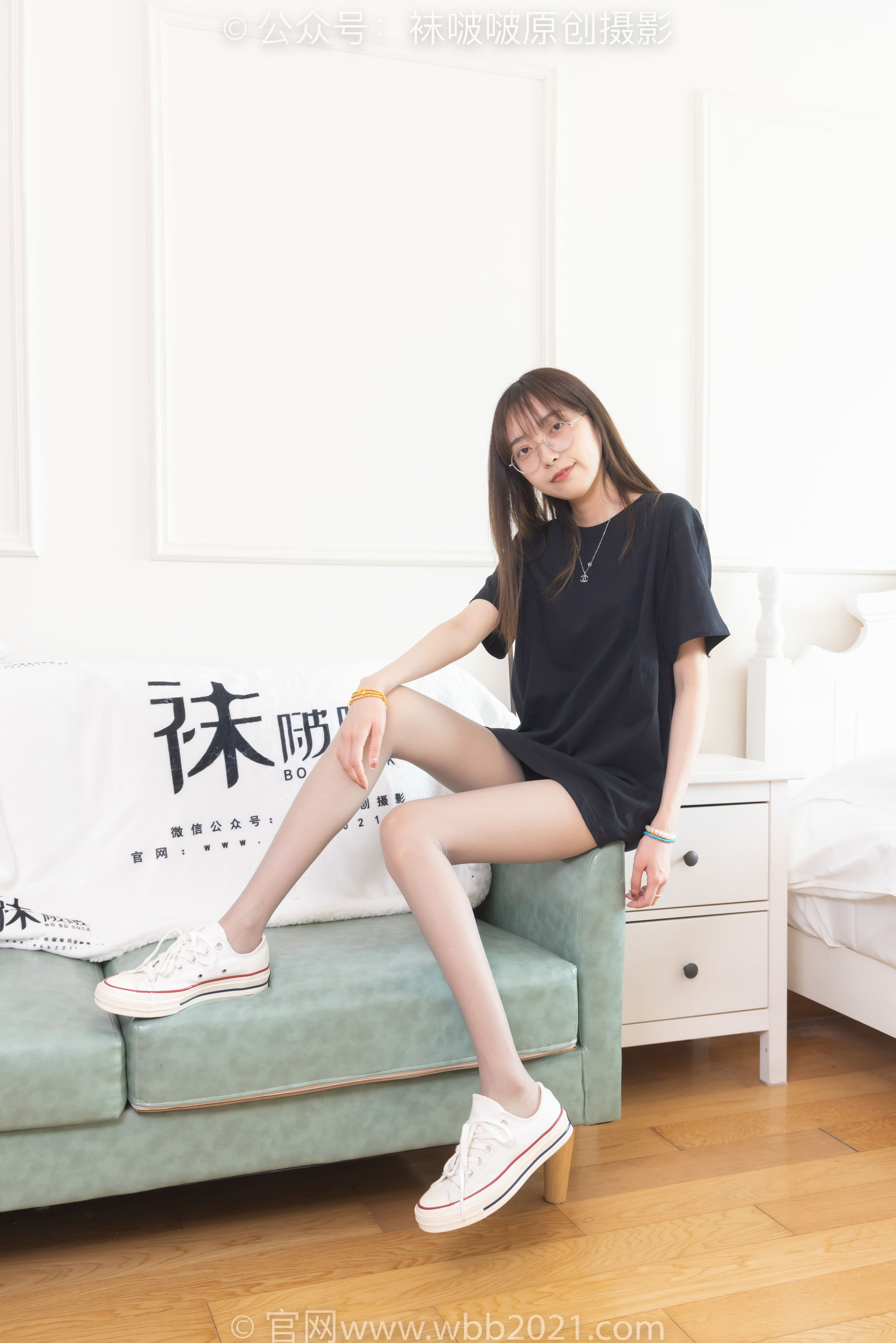 BoBoSocks袜啵啵 No.379 稚予 -板鞋、灰丝