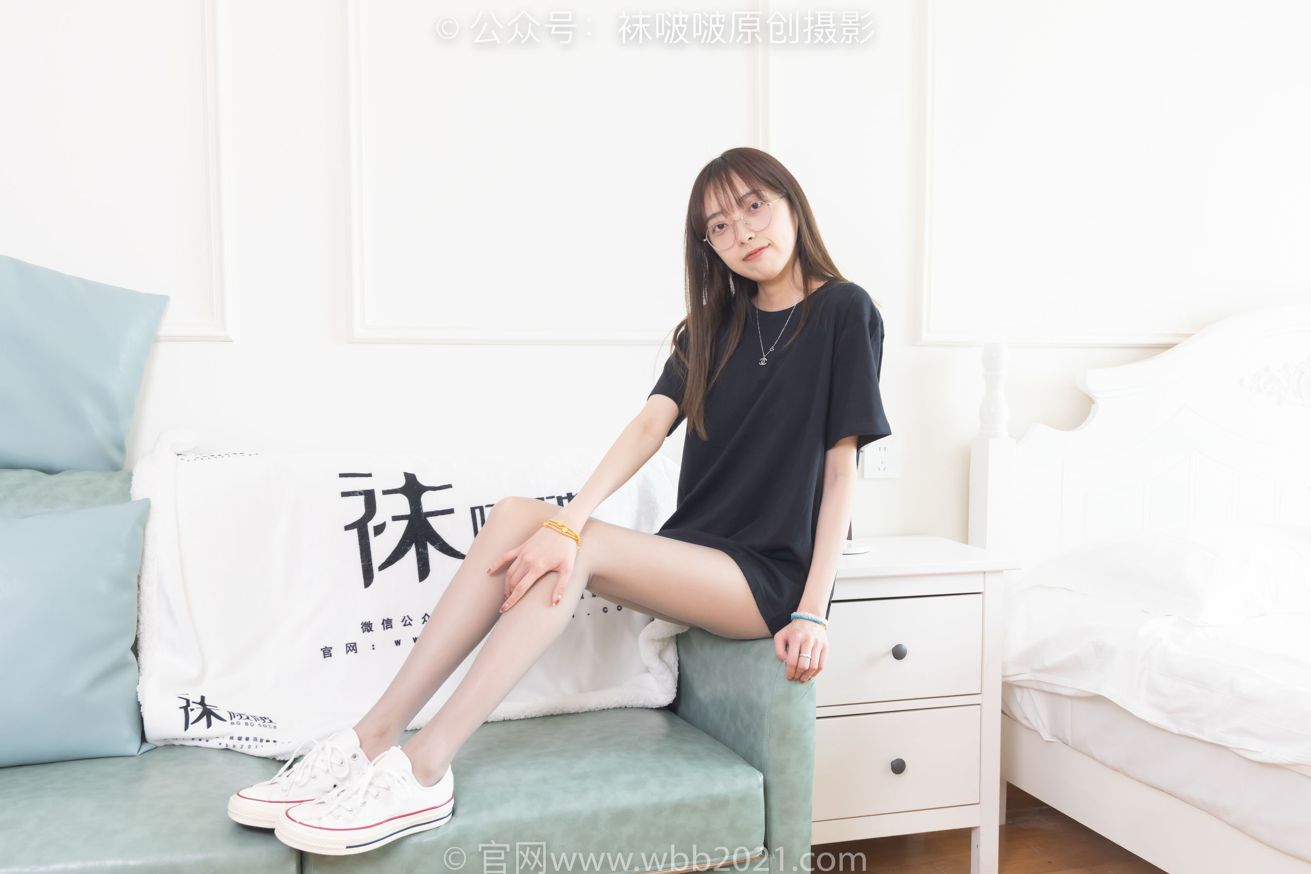 BoBoSocks袜啵啵 No.379 稚予 -板鞋、灰丝