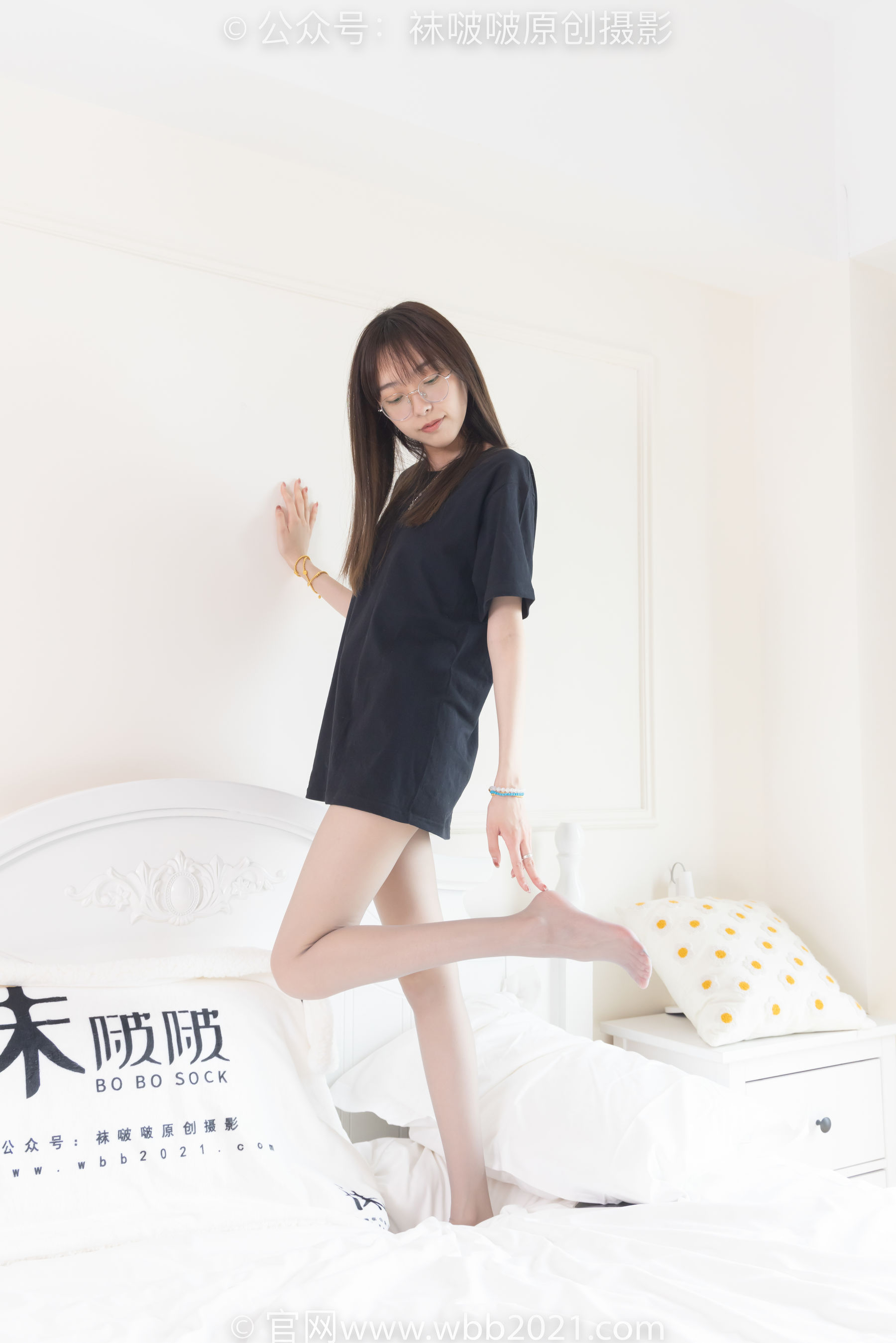 BoBoSocks袜啵啵 No.379 稚予 -板鞋、灰丝
