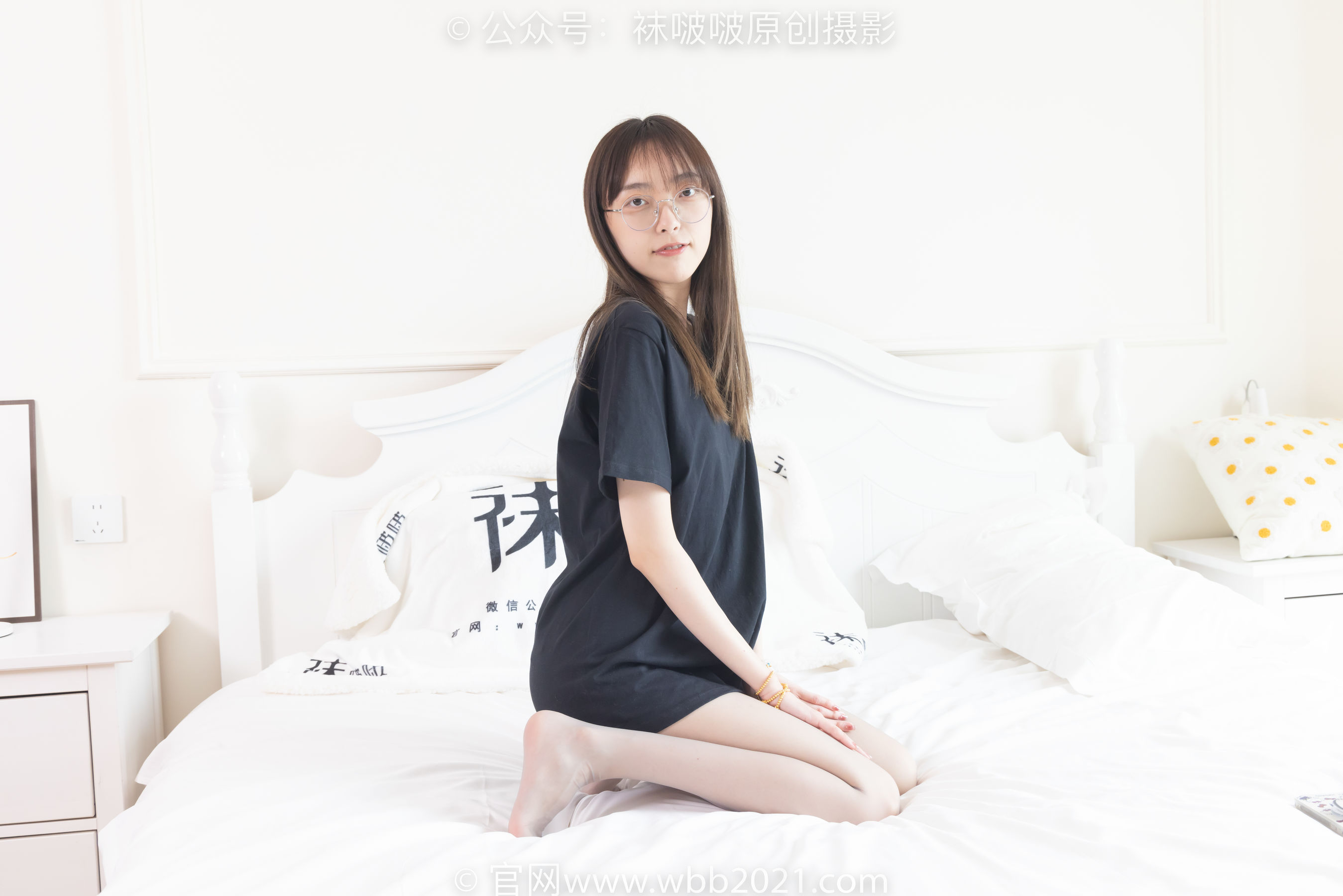 BoBoSocks袜啵啵 No.379 稚予 -板鞋、灰丝