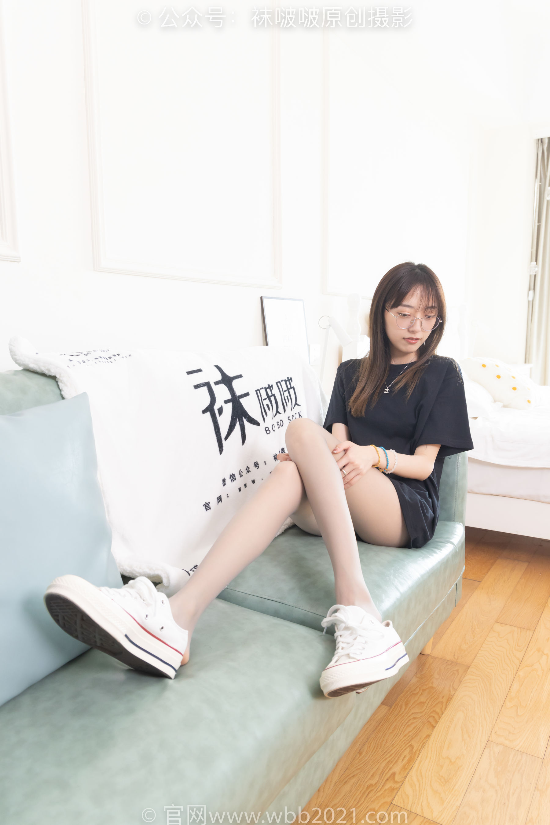 BoBoSocks袜啵啵 No.379 稚予 -板鞋、灰丝