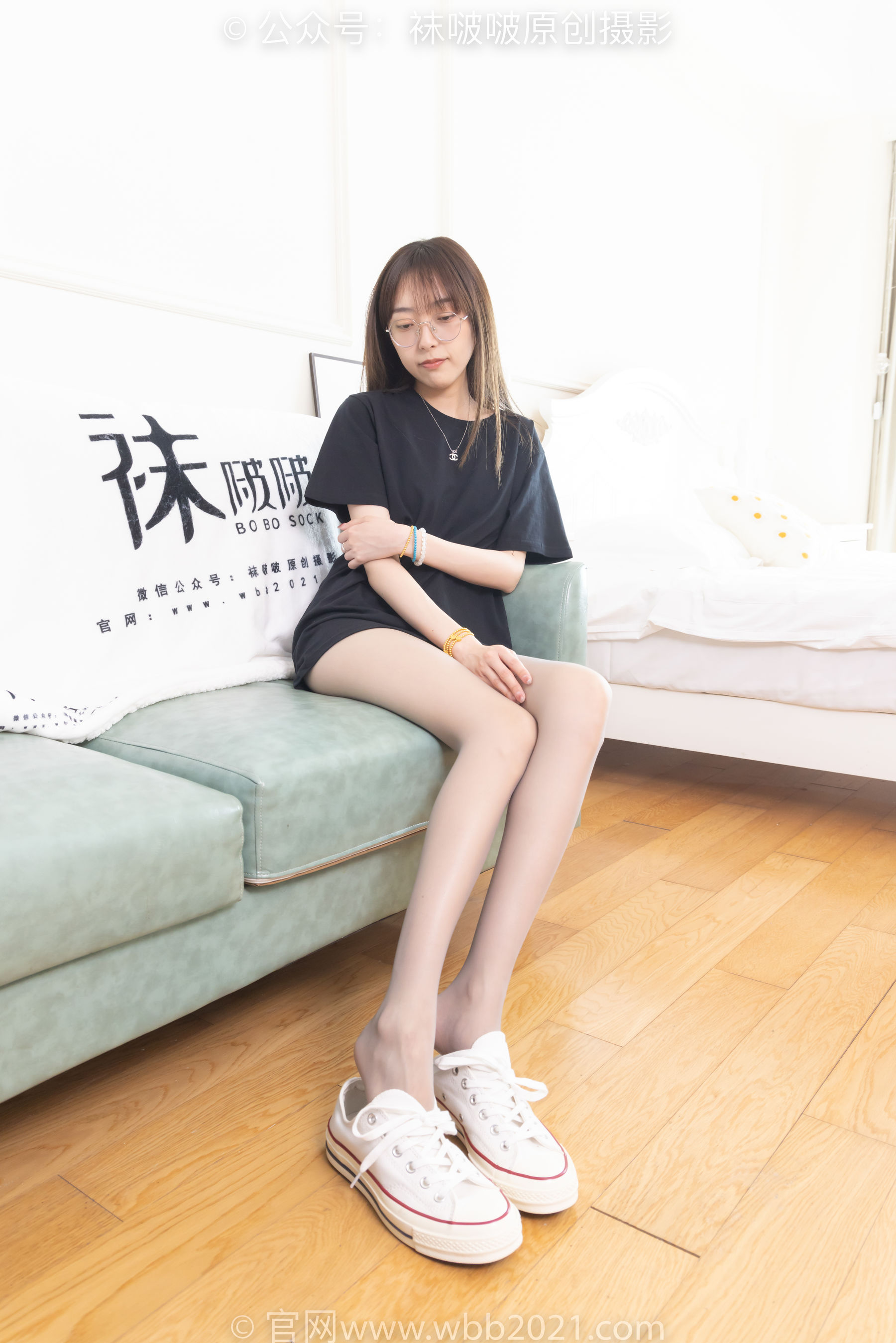 BoBoSocks袜啵啵 No.379 稚予 -板鞋、灰丝
