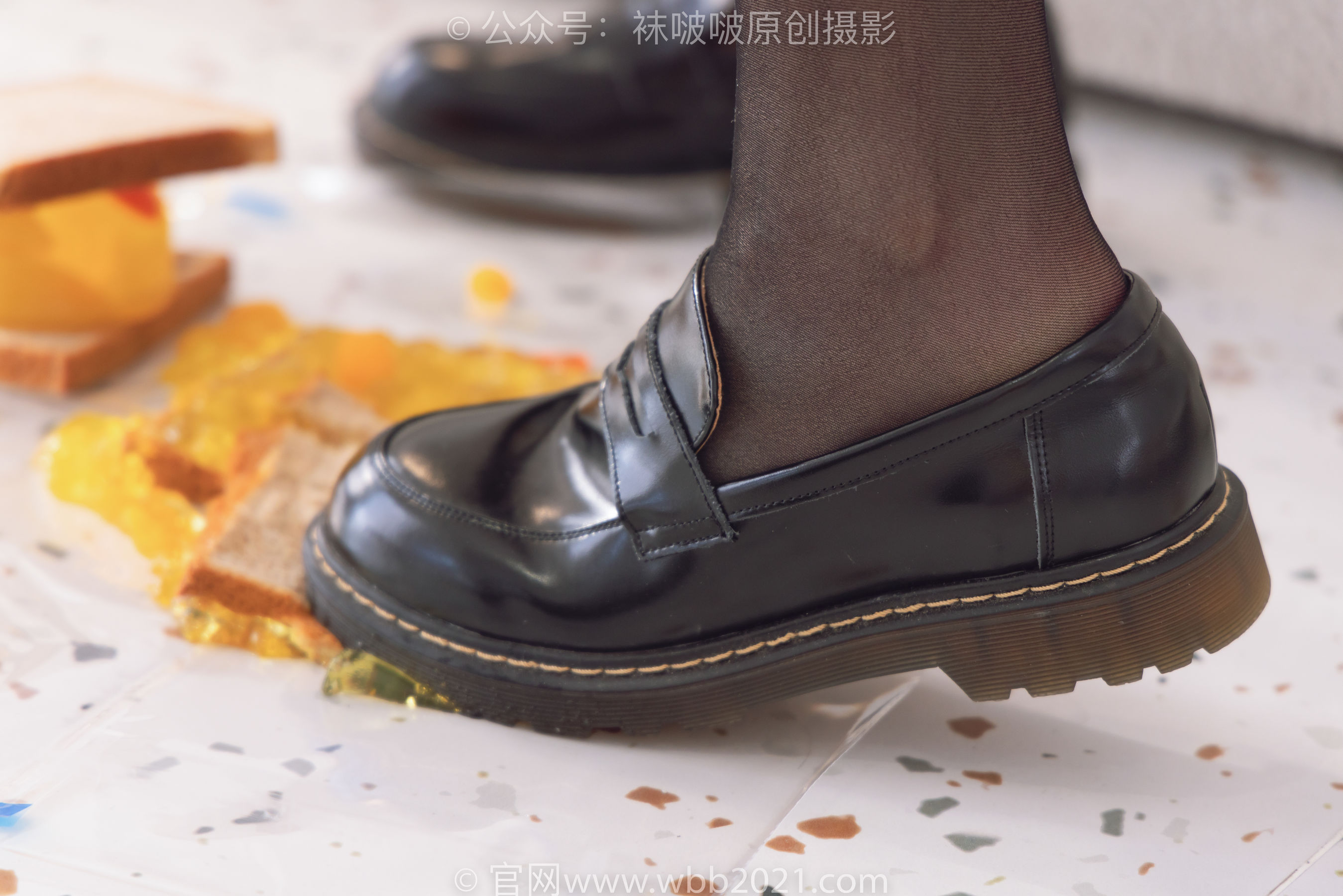 BoBoSocks袜啵啵 No.381 小甜豆 -皮鞋、黑丝大腿袜、裸足