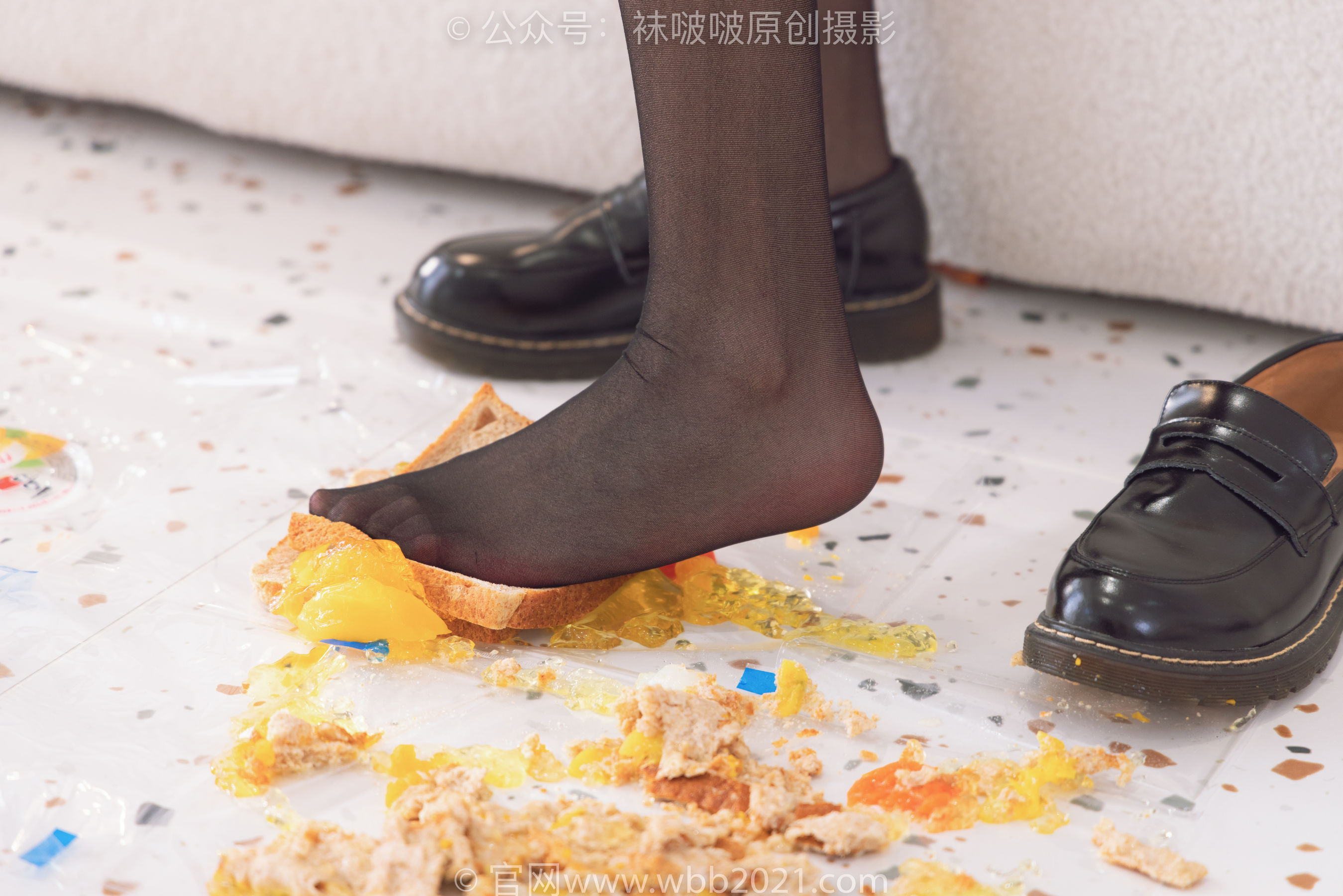 BoBoSocks袜啵啵 No.381 小甜豆 -皮鞋、黑丝大腿袜、裸足