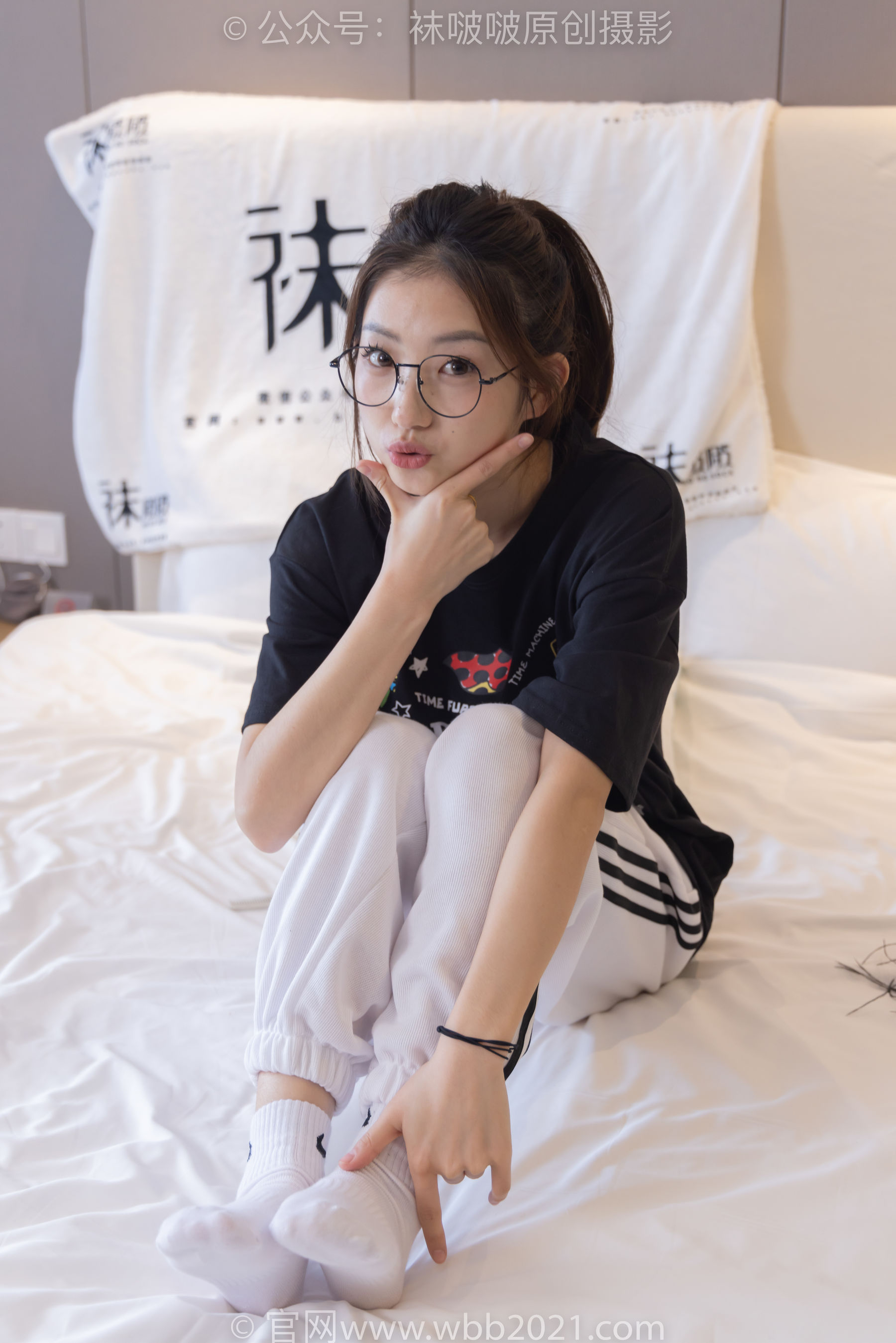 BoBoSocks袜啵啵 No.382 小沫 -板鞋、白棉袜