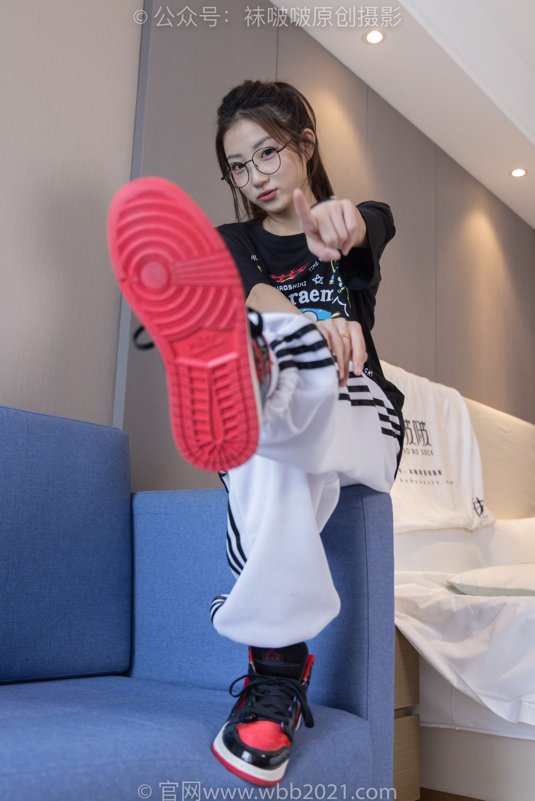 BoBoSocks袜啵啵 No.382 小沫 -板鞋、白棉袜