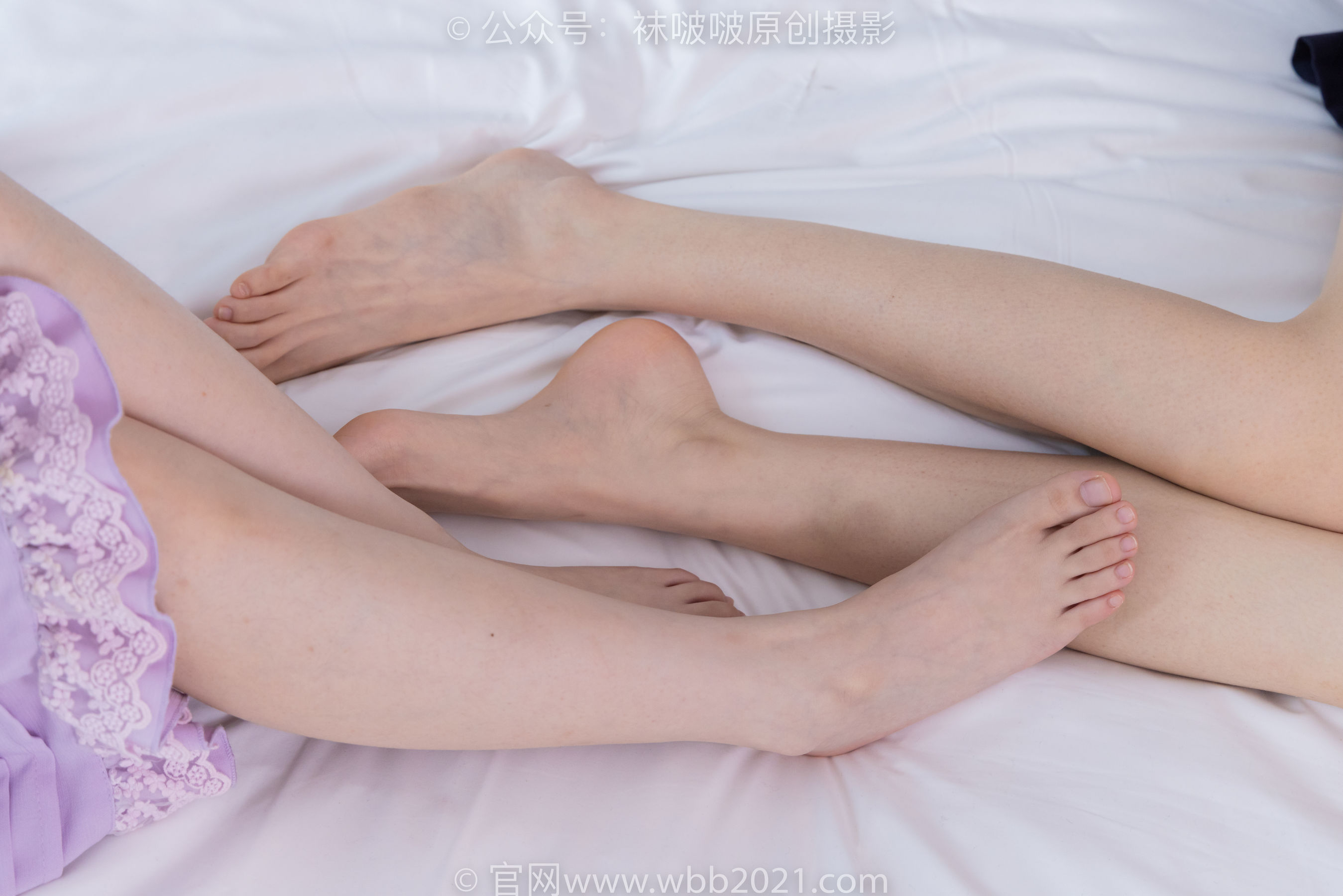 BoBoSocks袜啵啵 No.384 雪糕&甜甜圈 -两双高跟凉鞋、黑丝、白丝、裸足