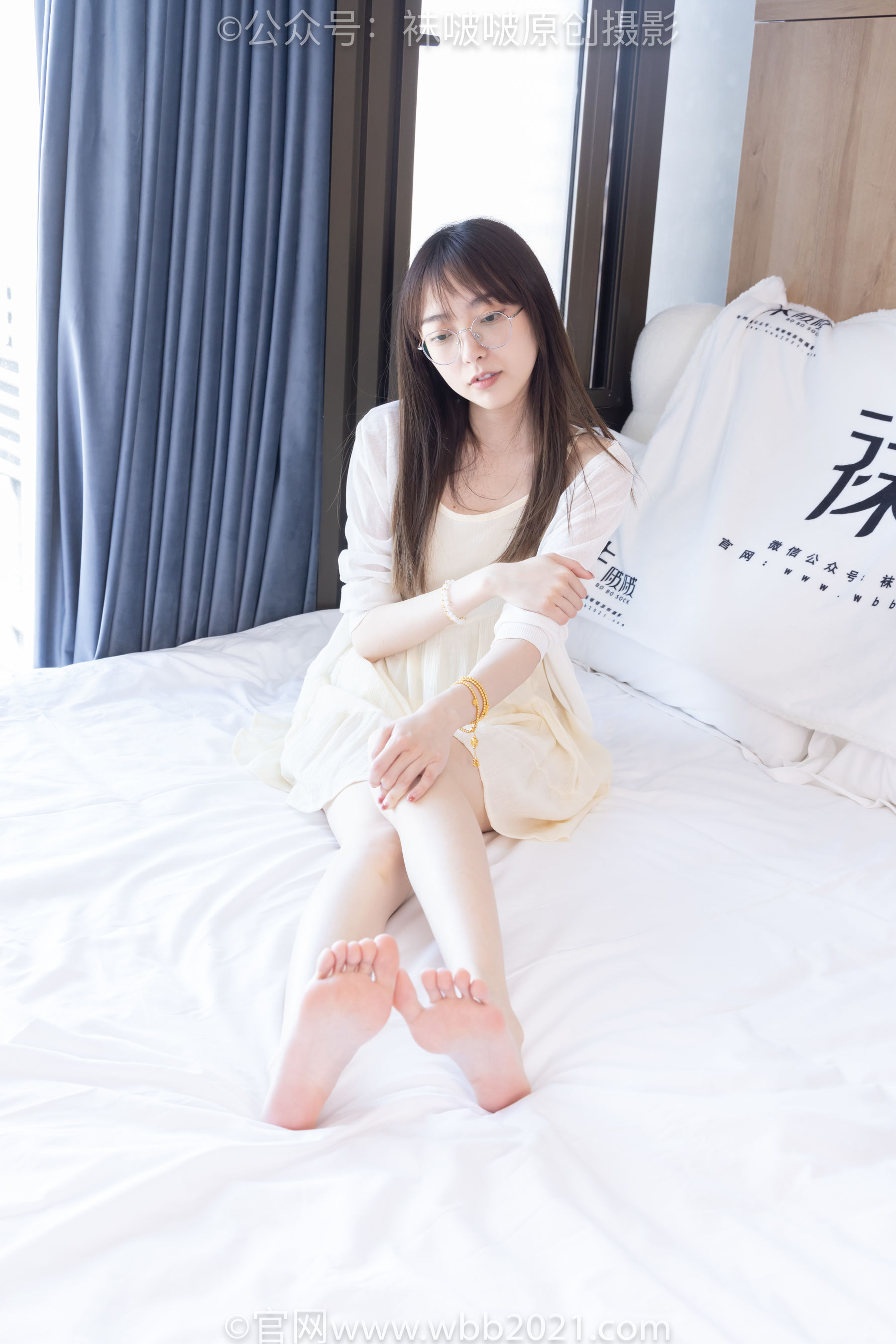 BoBoSocks袜啵啵 No.391 稚予 -两双高跟鞋、肉丝、油亮白丝、裸足