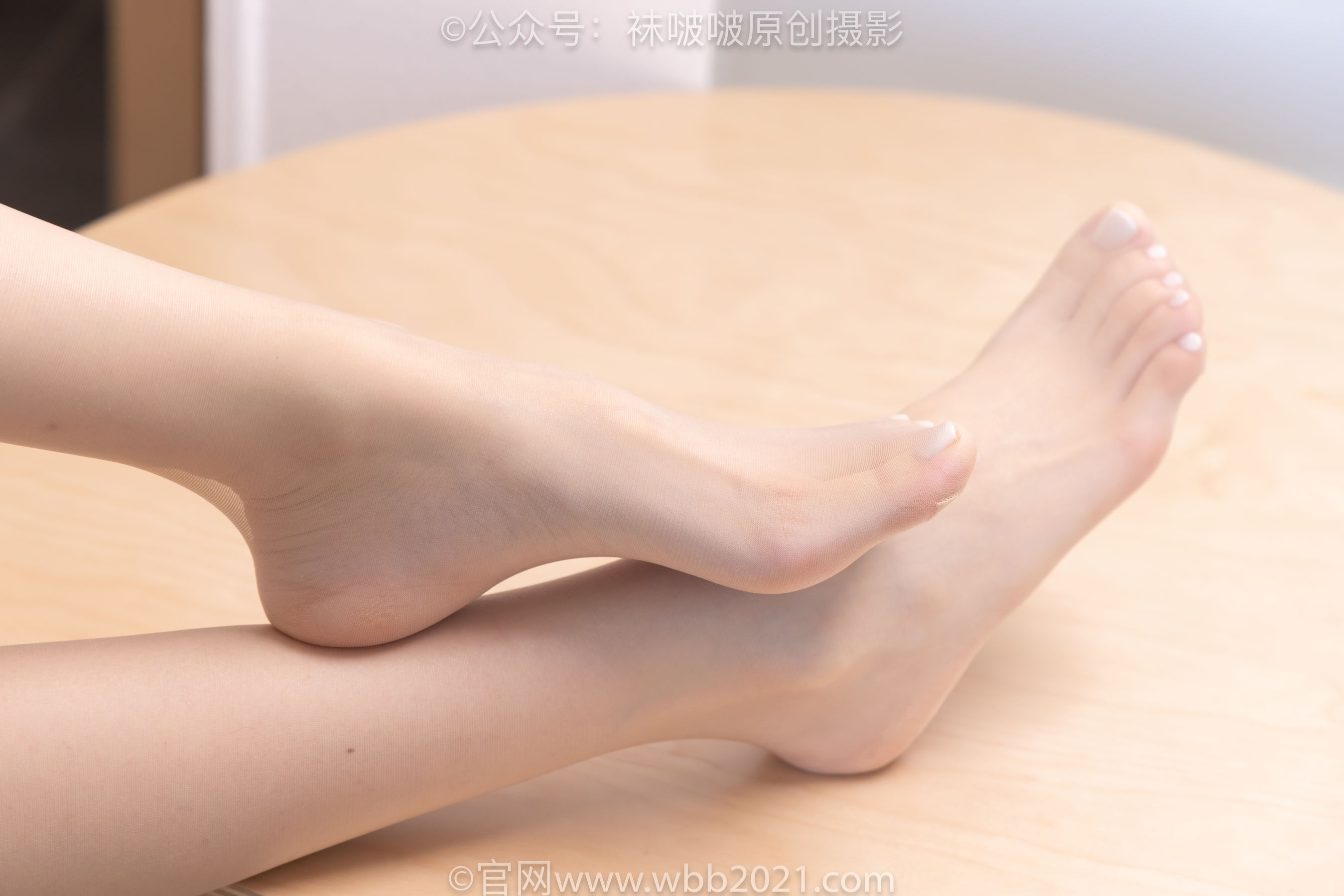 BoBoSocks袜啵啵 No.391 稚予 -两双高跟鞋、肉丝、油亮白丝、裸足