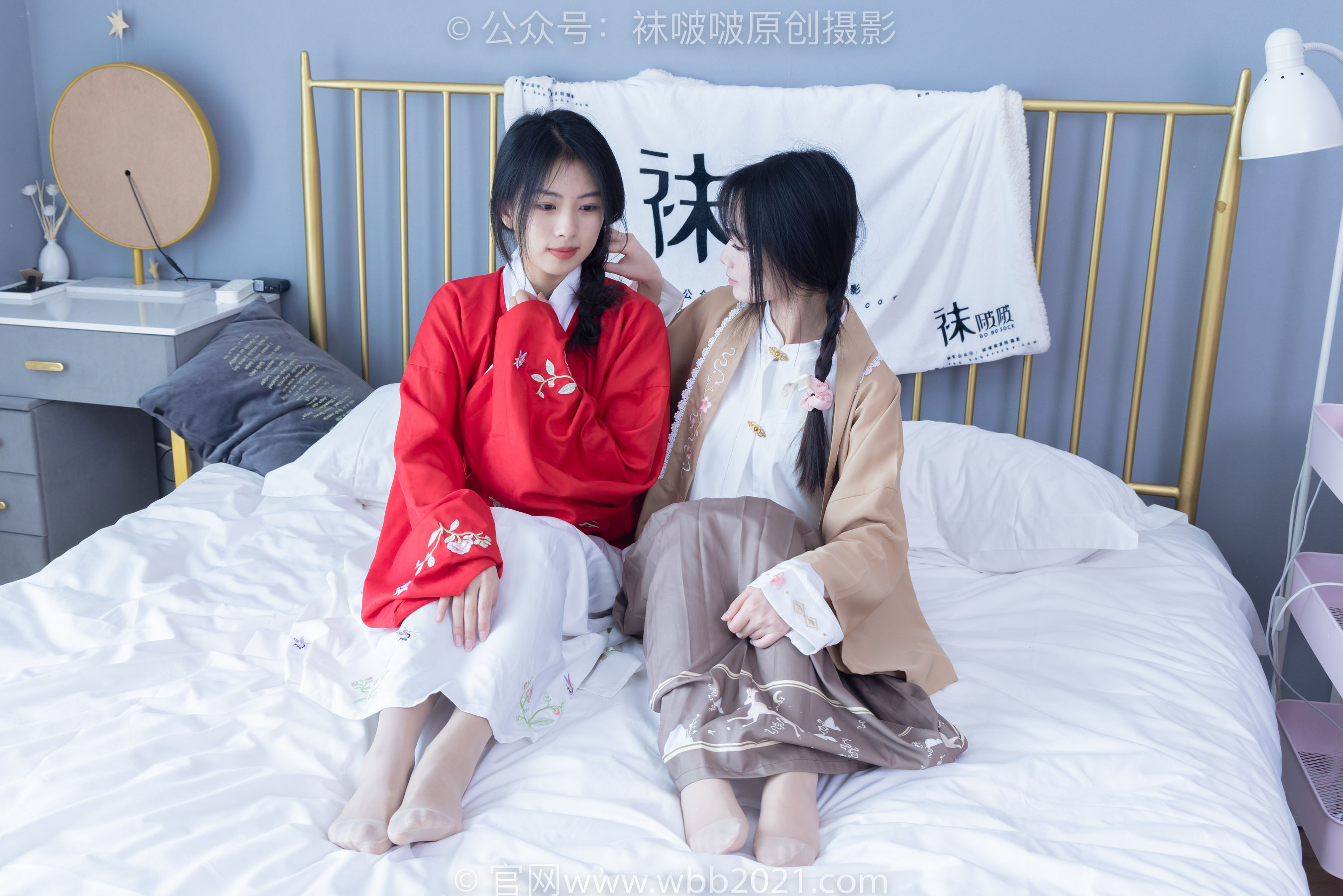 BoBoSocks袜啵啵 No.400 奶油&甜甜圈 -两双高跟鞋、白棉袜、肉丝