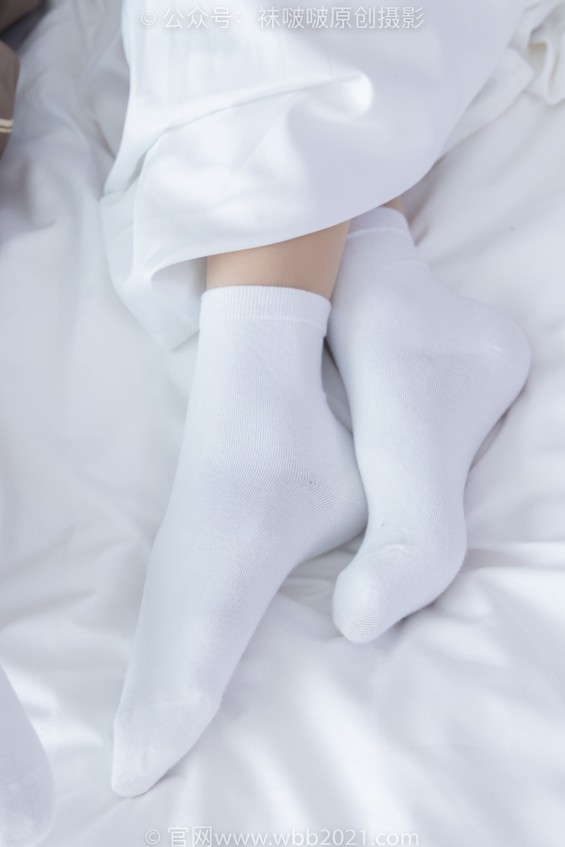 BoBoSocks袜啵啵 No.400 奶油&甜甜圈 -两双高跟鞋、白棉袜、肉丝