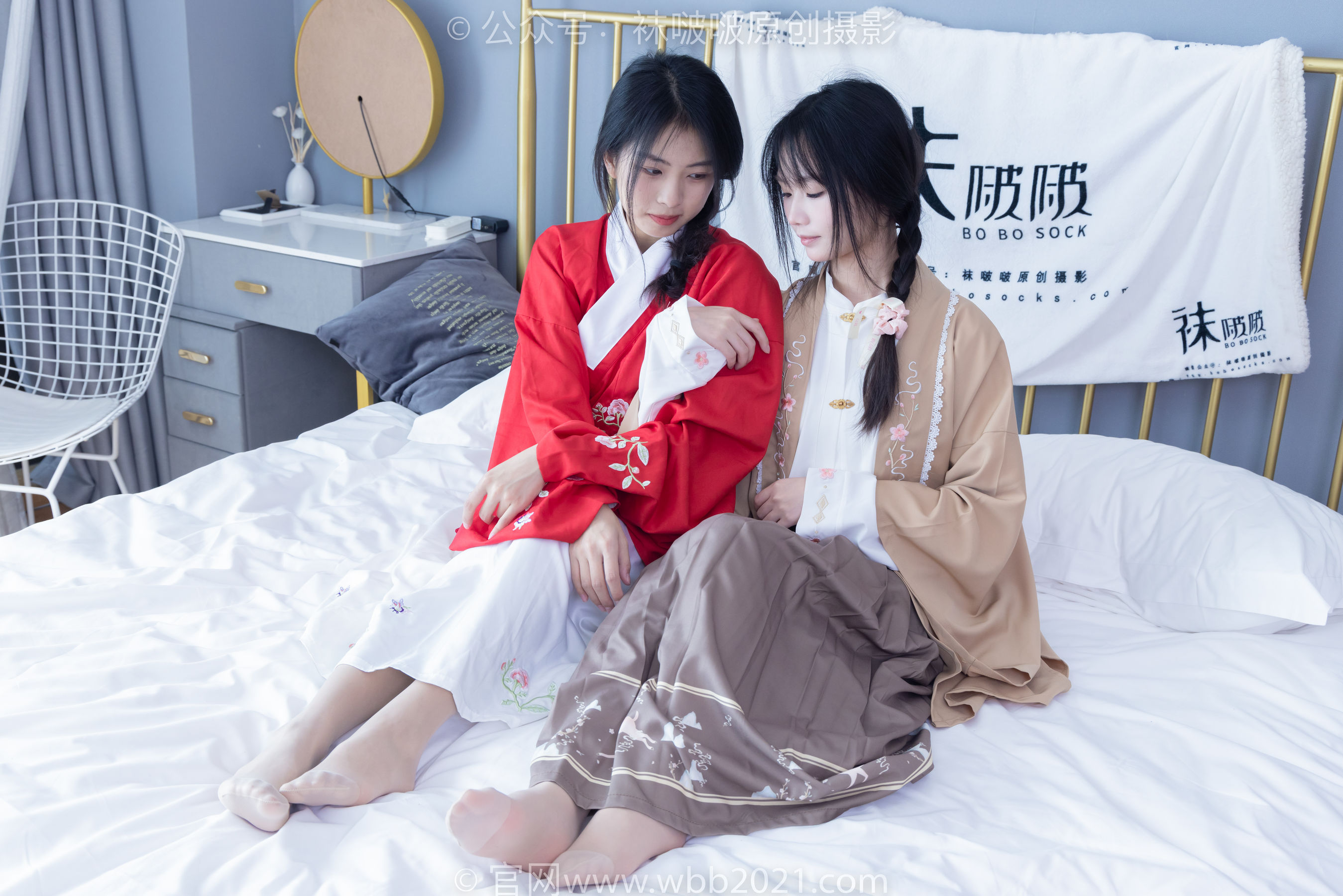 BoBoSocks袜啵啵 No.400 奶油&甜甜圈 -两双高跟鞋、白棉袜、肉丝