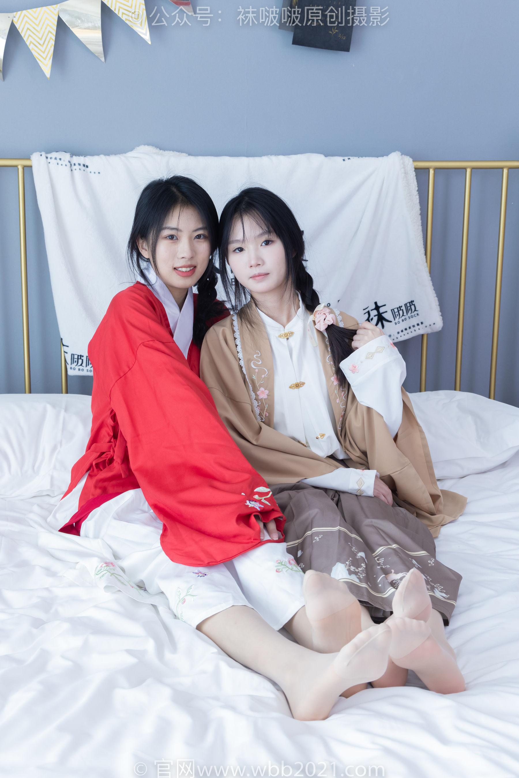 BoBoSocks袜啵啵 No.400 奶油&甜甜圈 -两双高跟鞋、白棉袜、肉丝