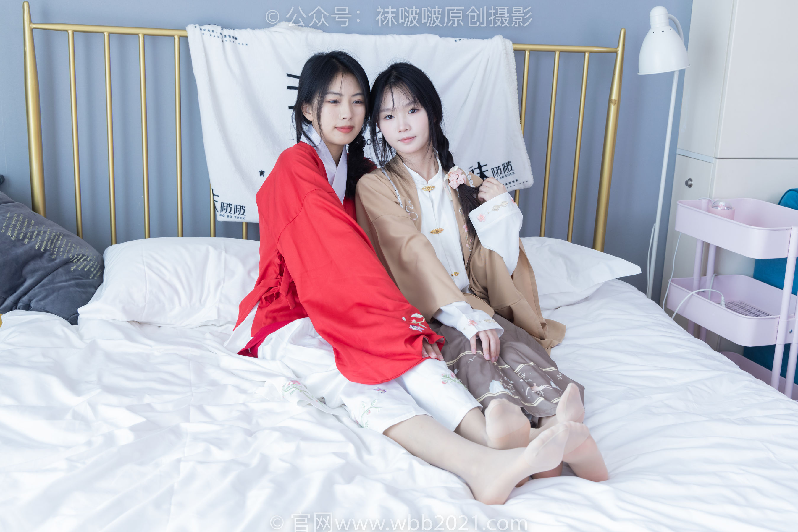 BoBoSocks袜啵啵 No.400 奶油&甜甜圈 -两双高跟鞋、白棉袜、肉丝