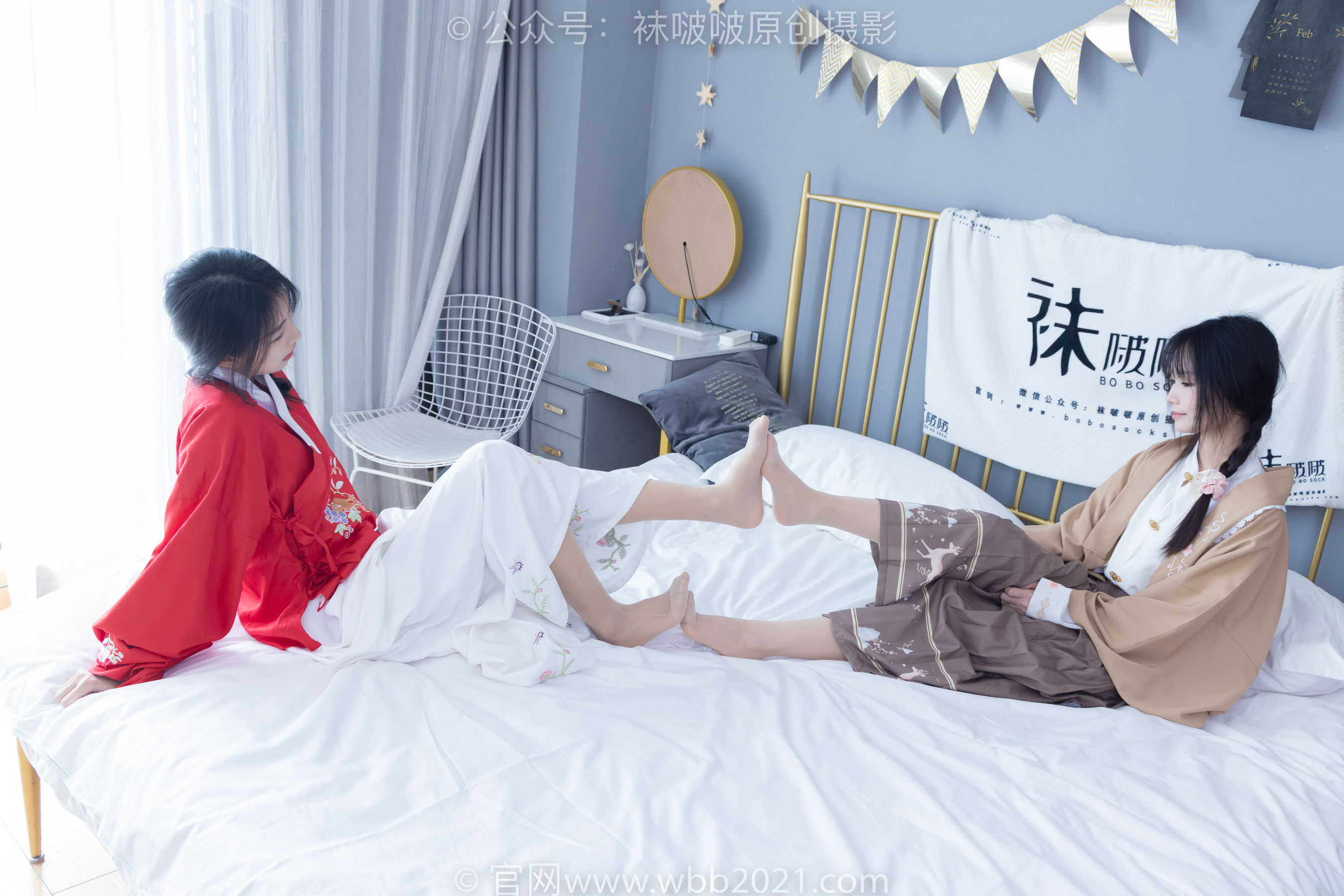 BoBoSocks袜啵啵 No.400 奶油&甜甜圈 -两双高跟鞋、白棉袜、肉丝