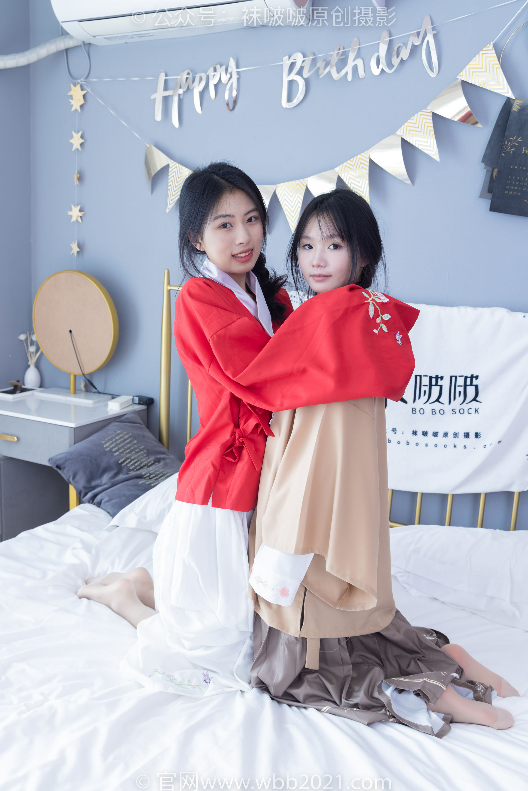 BoBoSocks袜啵啵 No.400 奶油&甜甜圈 -两双高跟鞋、白棉袜、肉丝