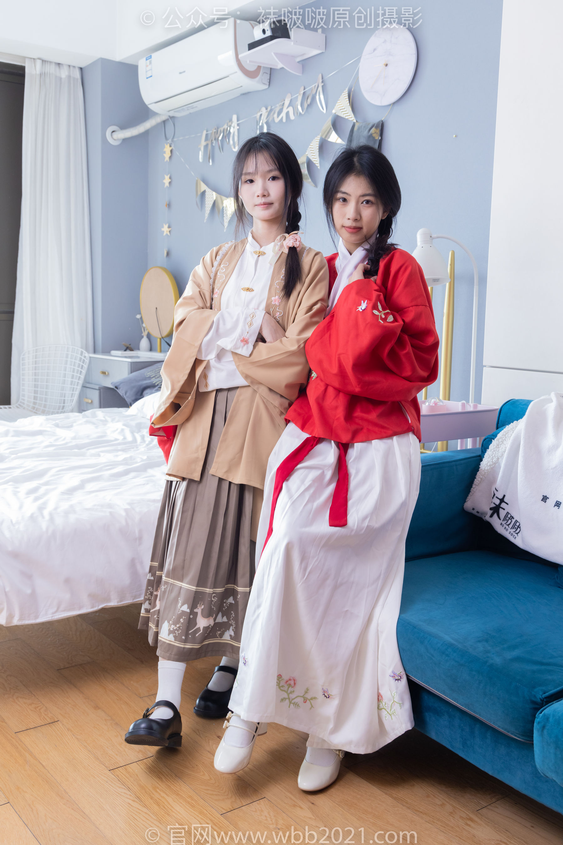 BoBoSocks袜啵啵 No.400 奶油&甜甜圈 -两双高跟鞋、白棉袜、肉丝