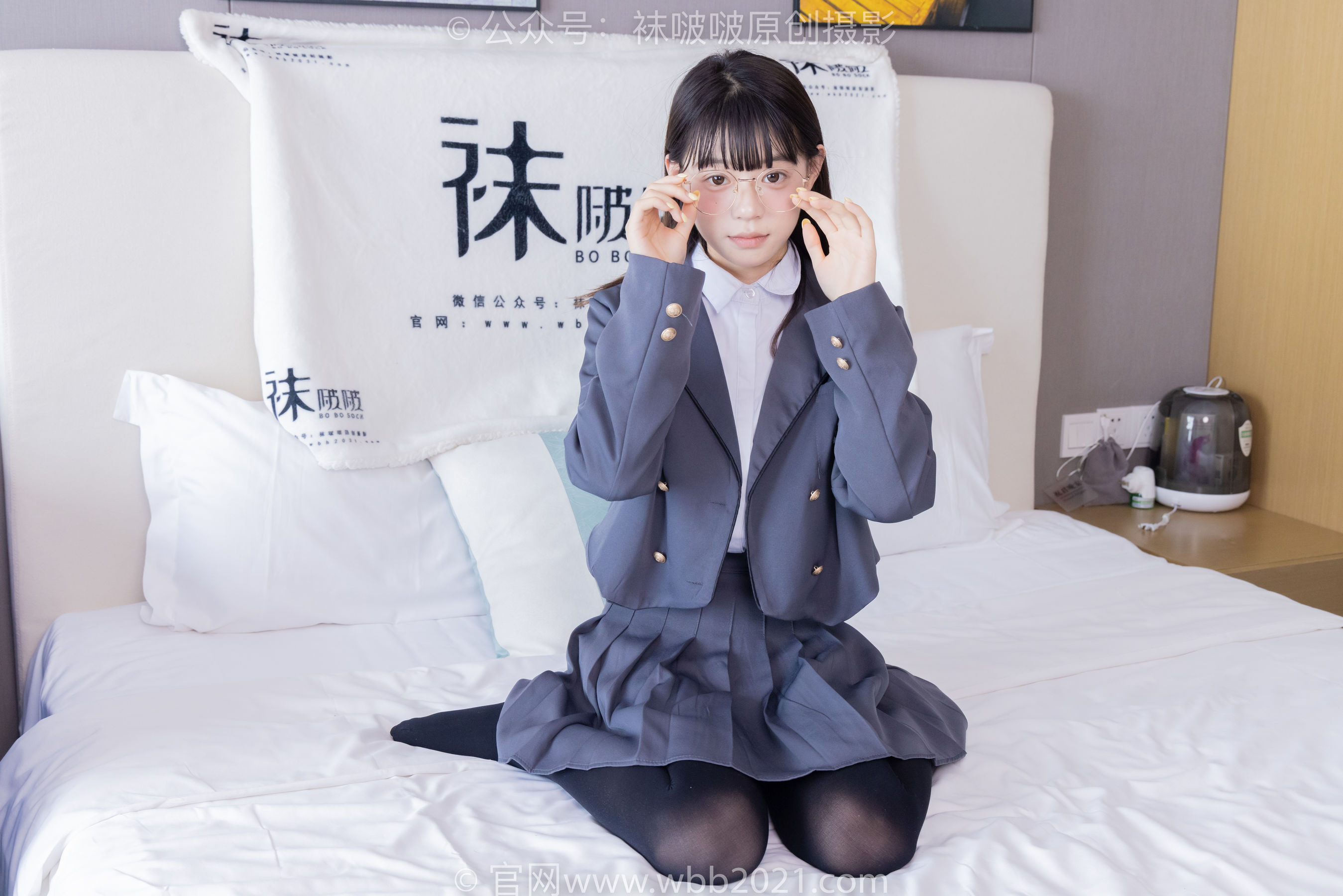BoBoSocks袜啵啵 No.402 糯米 -皮鞋、厚黑丝、学院jk