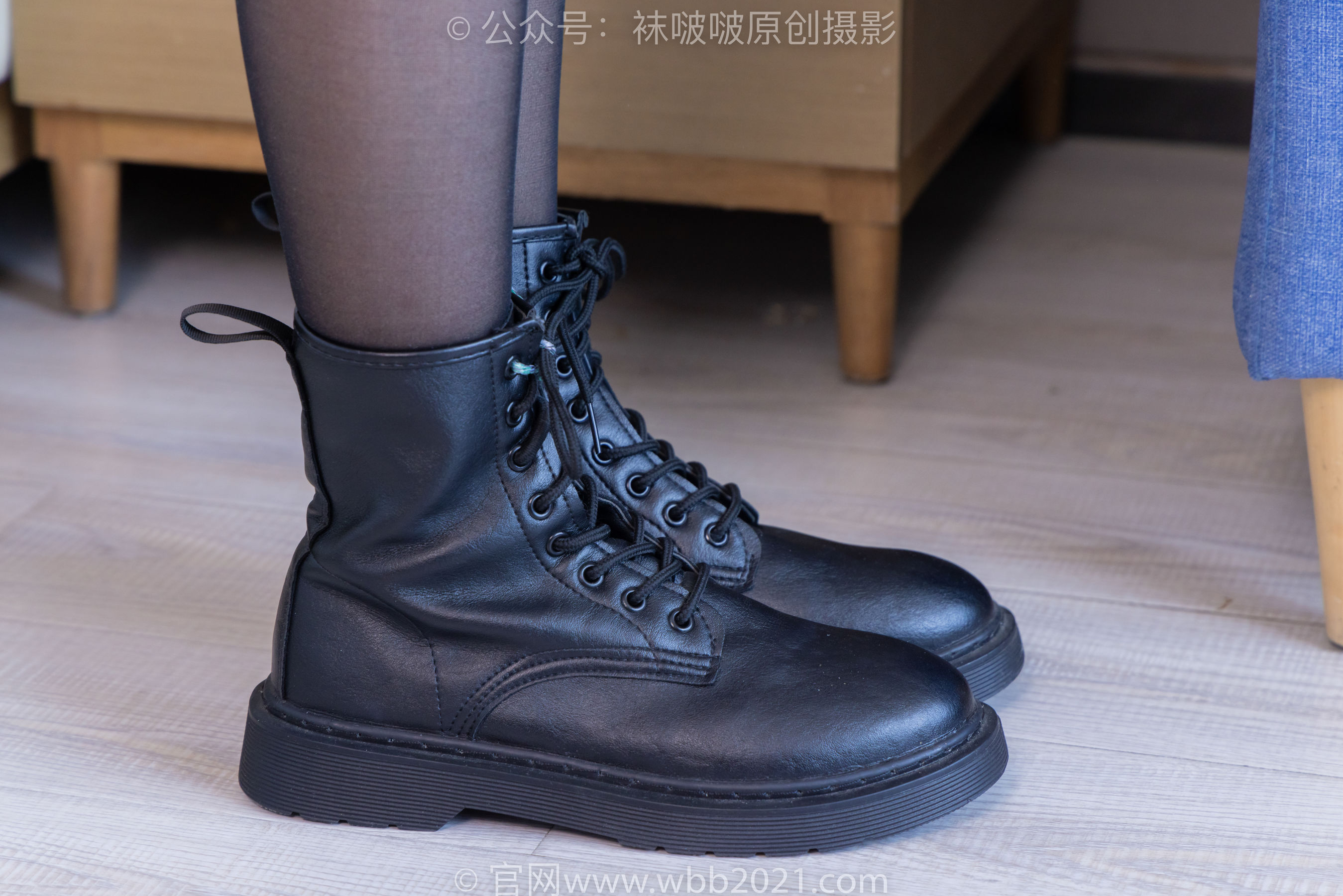 BoBoSocks袜啵啵 No.406 甜甜圈 -马丁靴、黑丝