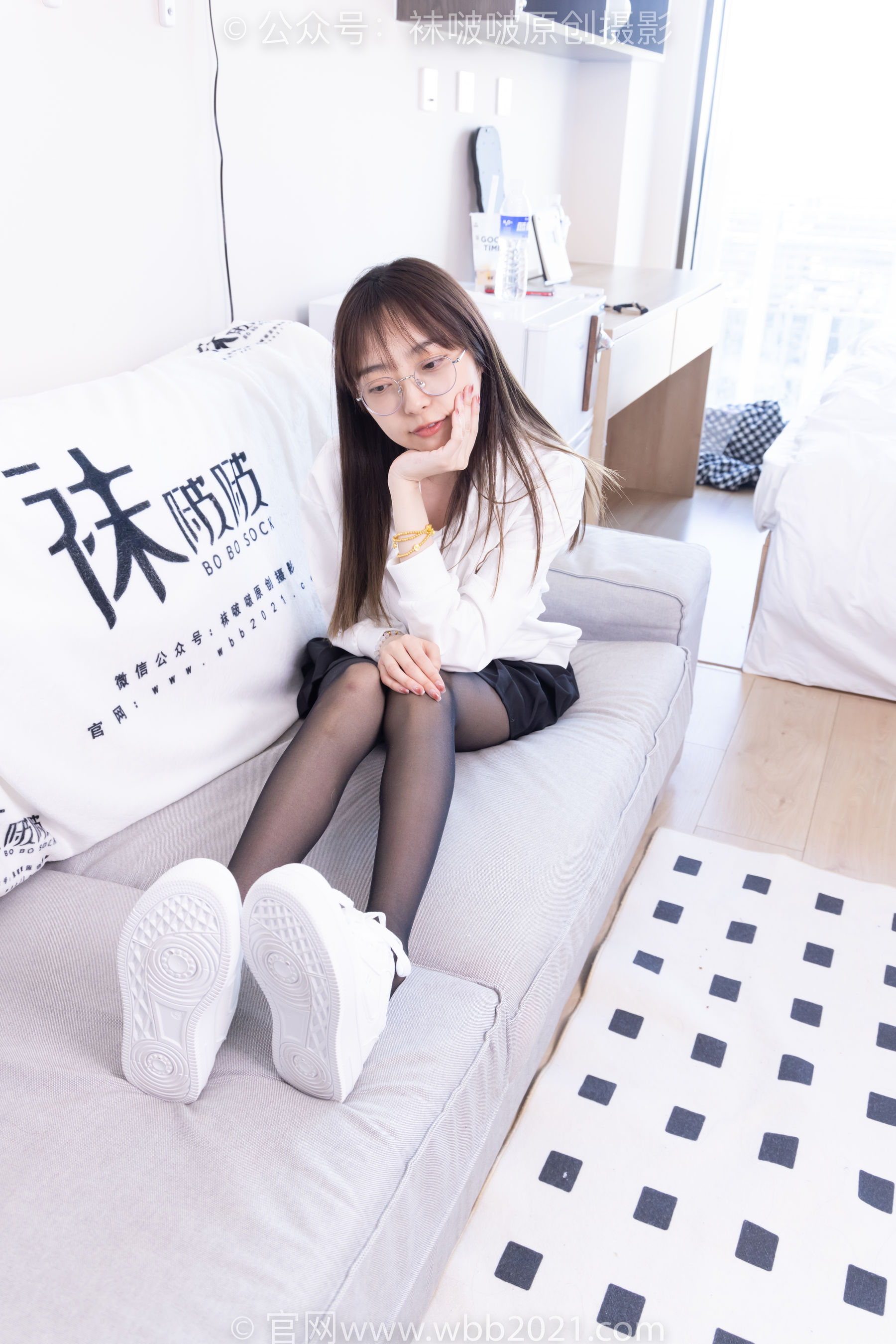 BoBoSocks袜啵啵 No.407 稚予 -板鞋、黑丝