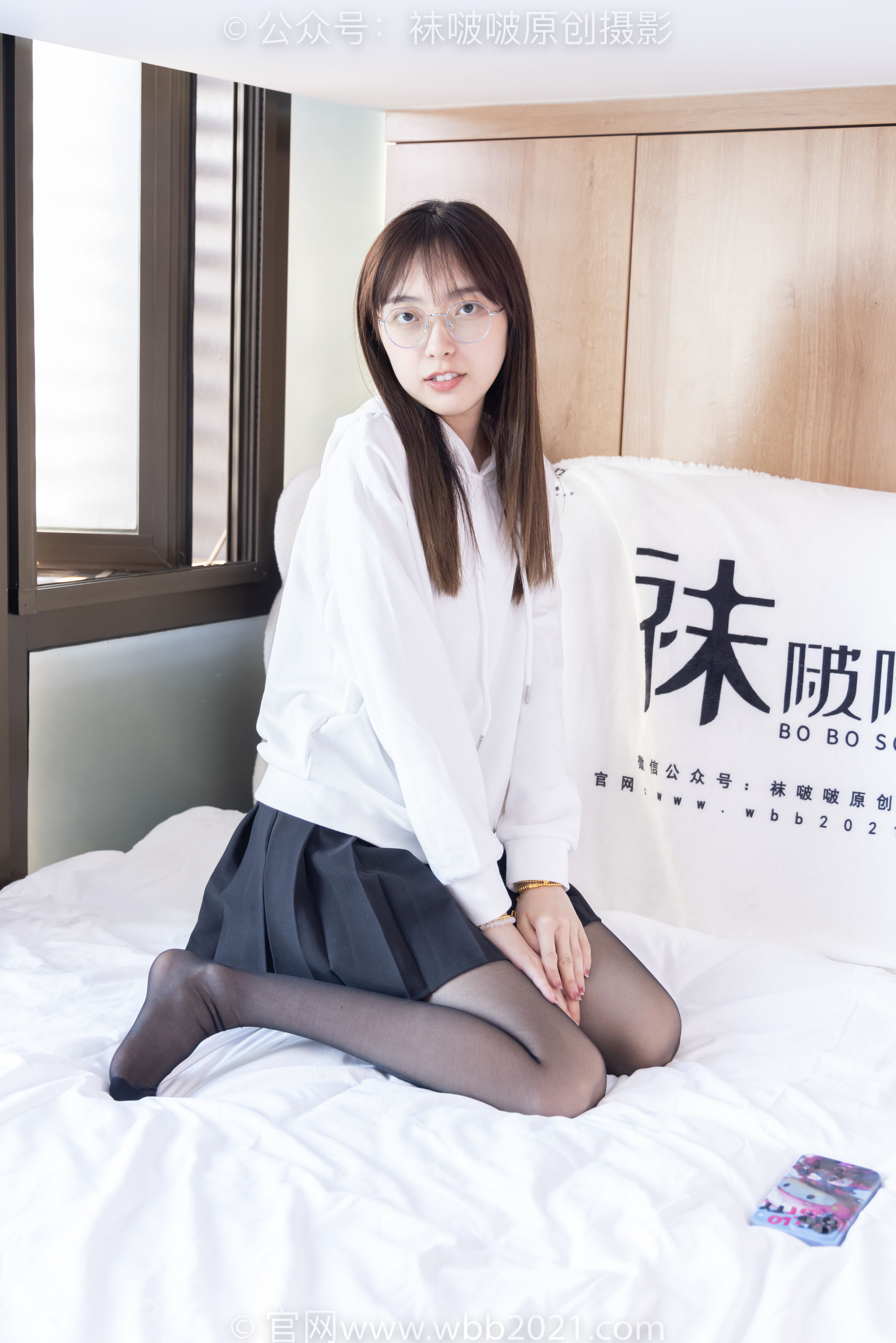 BoBoSocks袜啵啵 No.407 稚予 -板鞋、黑丝