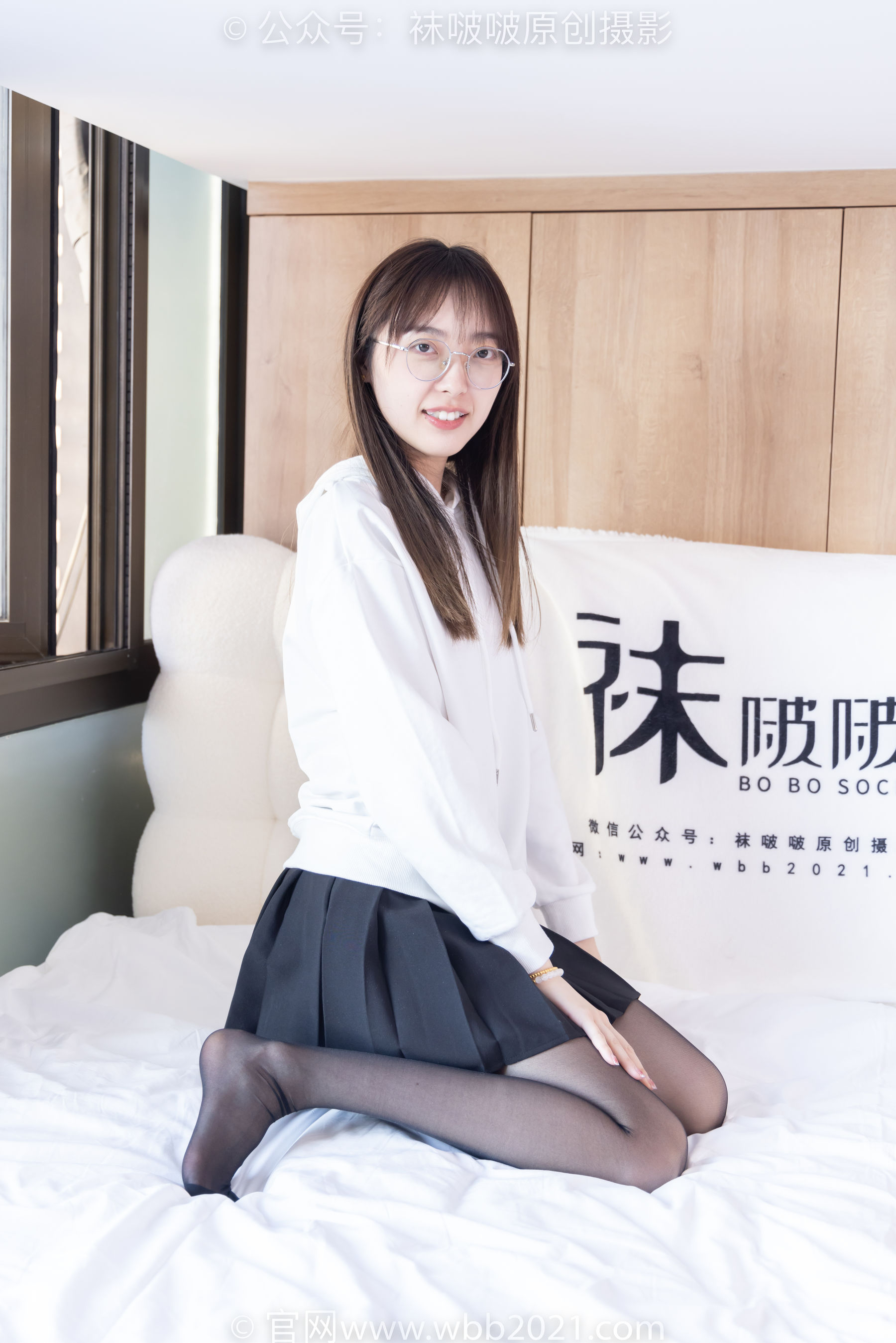 BoBoSocks袜啵啵 No.407 稚予 -板鞋、黑丝
