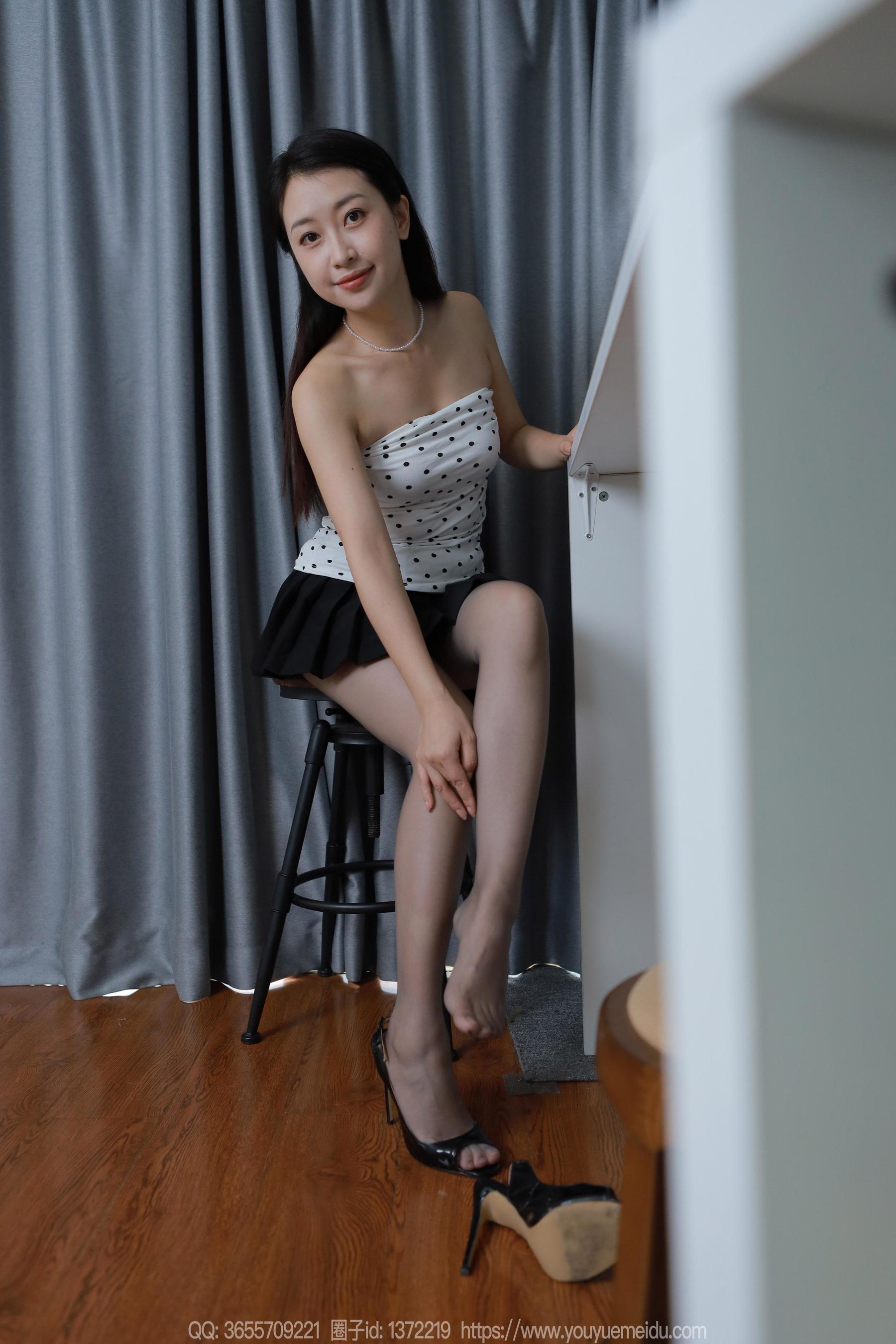 IESS异思趣向 - 模特： 小婕 《波点套装》