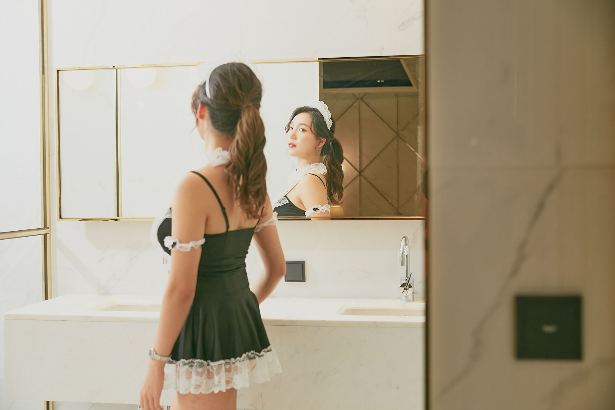 MINI #6 Your maid