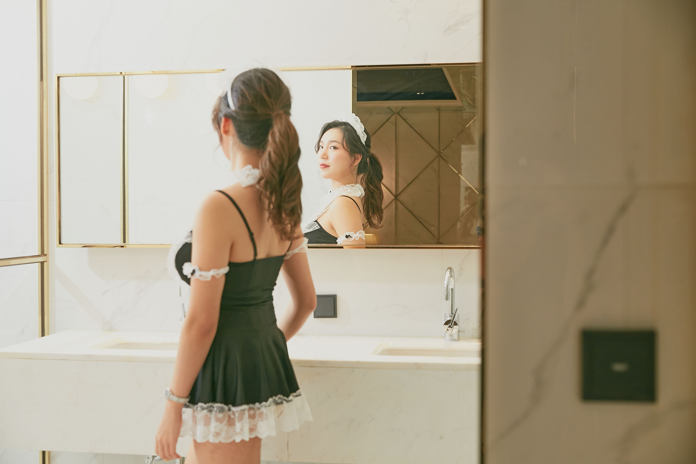 MINI #6 Your maid