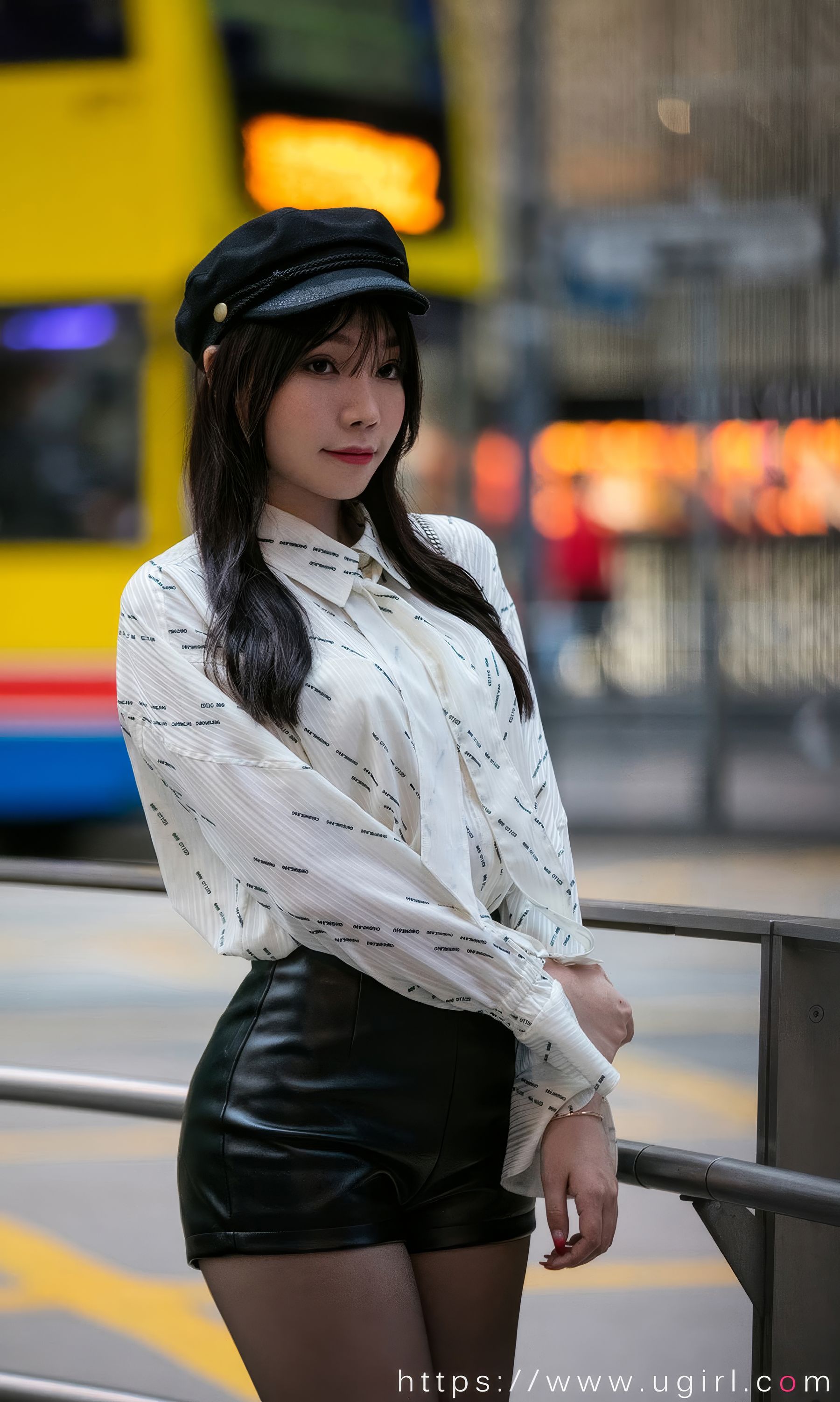 UGirls 爱尤物 No.2867 你出现的街角 芝芝booty