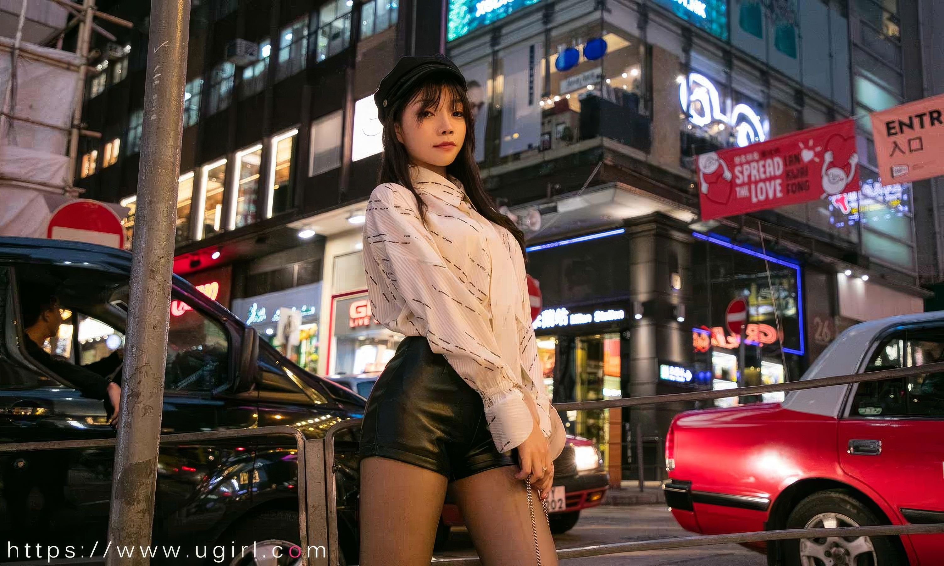 UGirls 爱尤物 No.2867 你出现的街角 芝芝booty