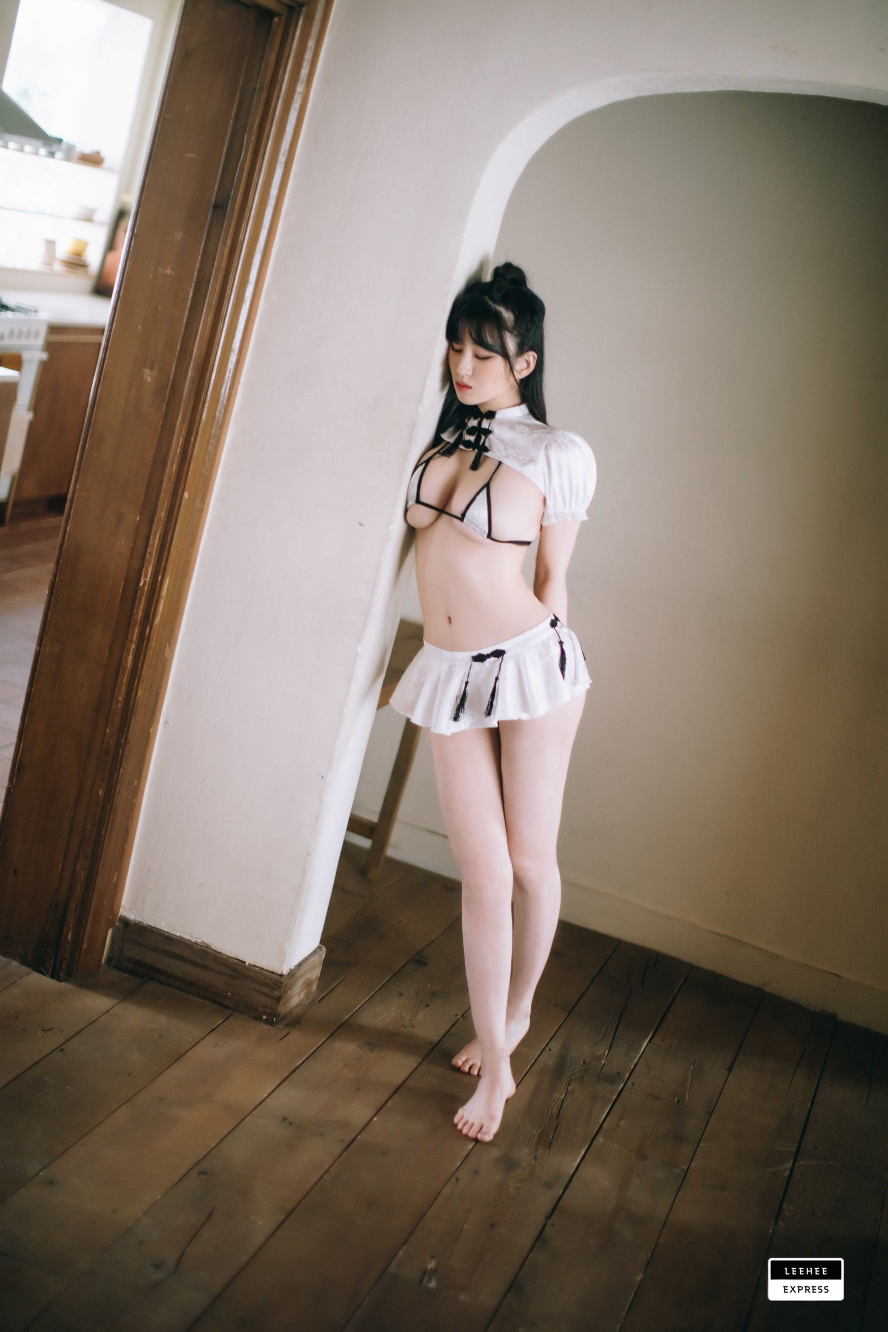 [LEEHEE EXPRESS] LEBE-087 - Woo