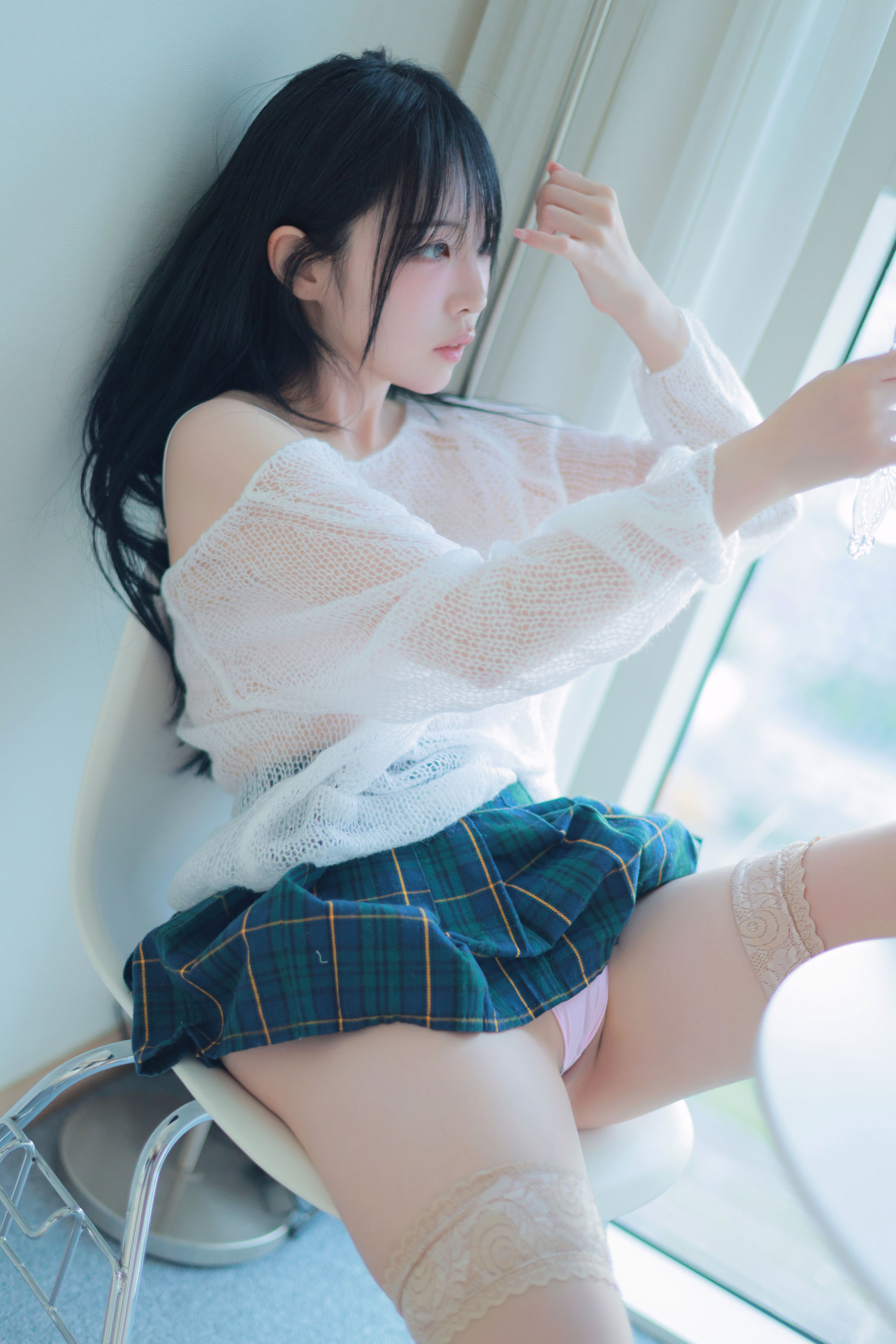 [PATREON] Rina - Extra-short plaid skirt