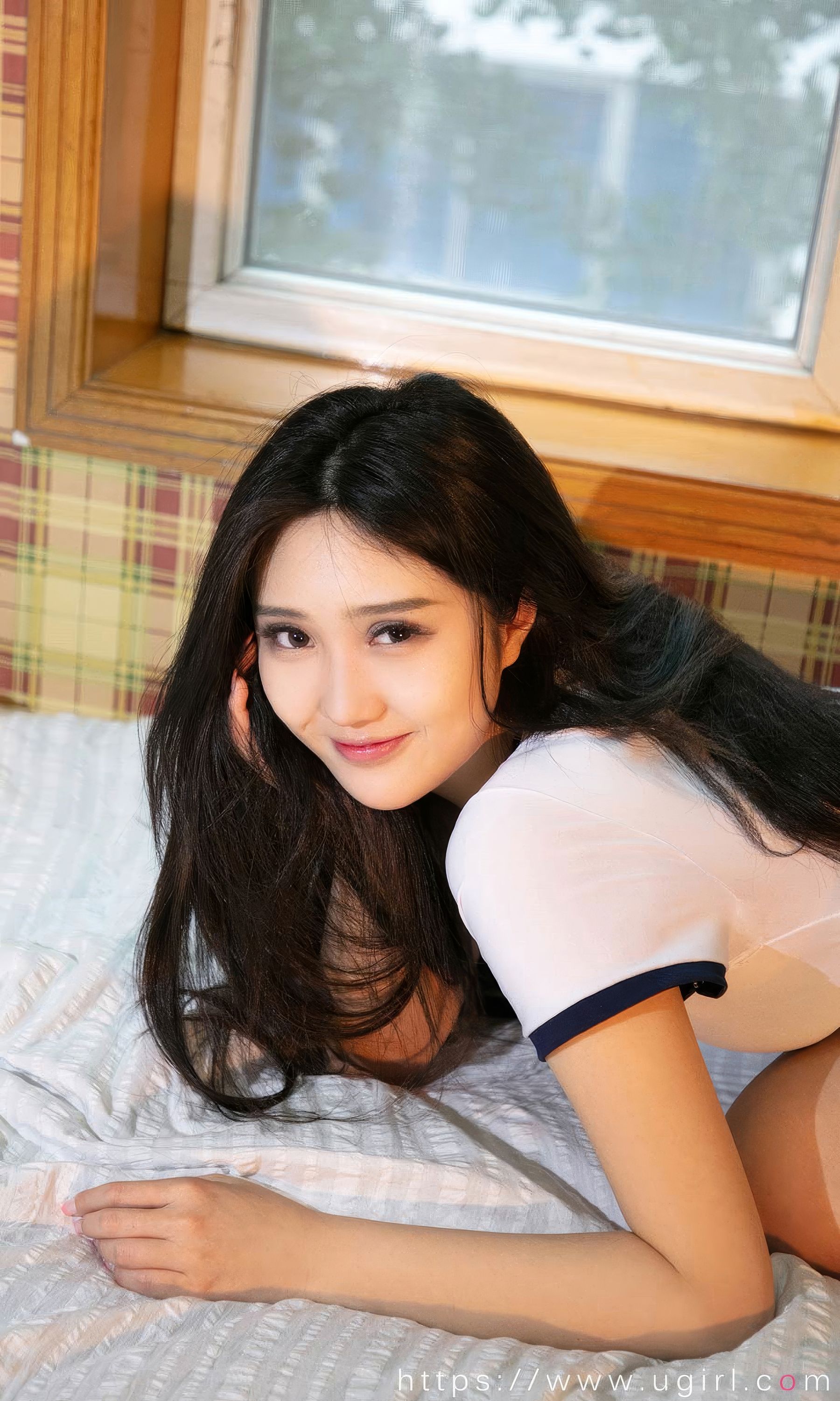 [Ugirls]爱尤物 No.2866 软甜一夏 一只香蕉船