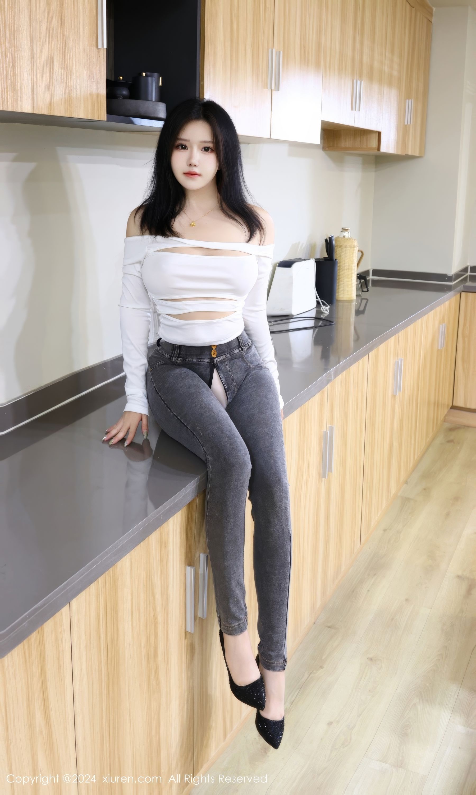 [秀人XiuRen] 2024.07.12 No.8853 小薯条nienie