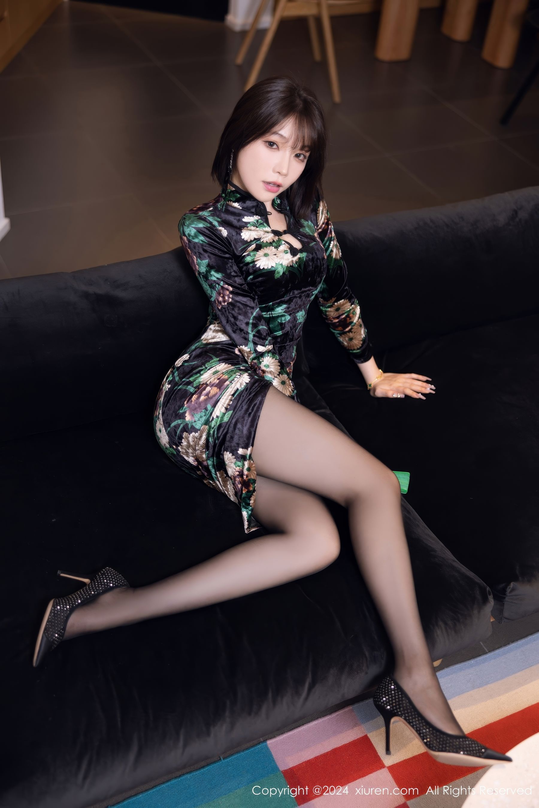 [秀人XiuRen] 2024.07.17 No.8876 徐莉芝Booty