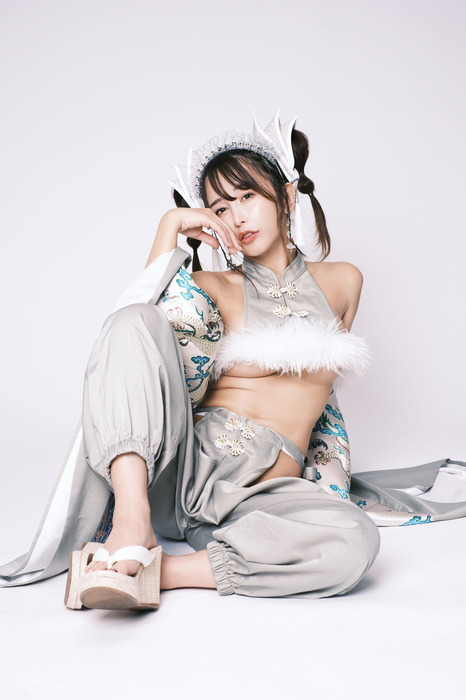 いくみ – (193iKkyu3) [Fantia] [2024.01.14] Year of the Dragon