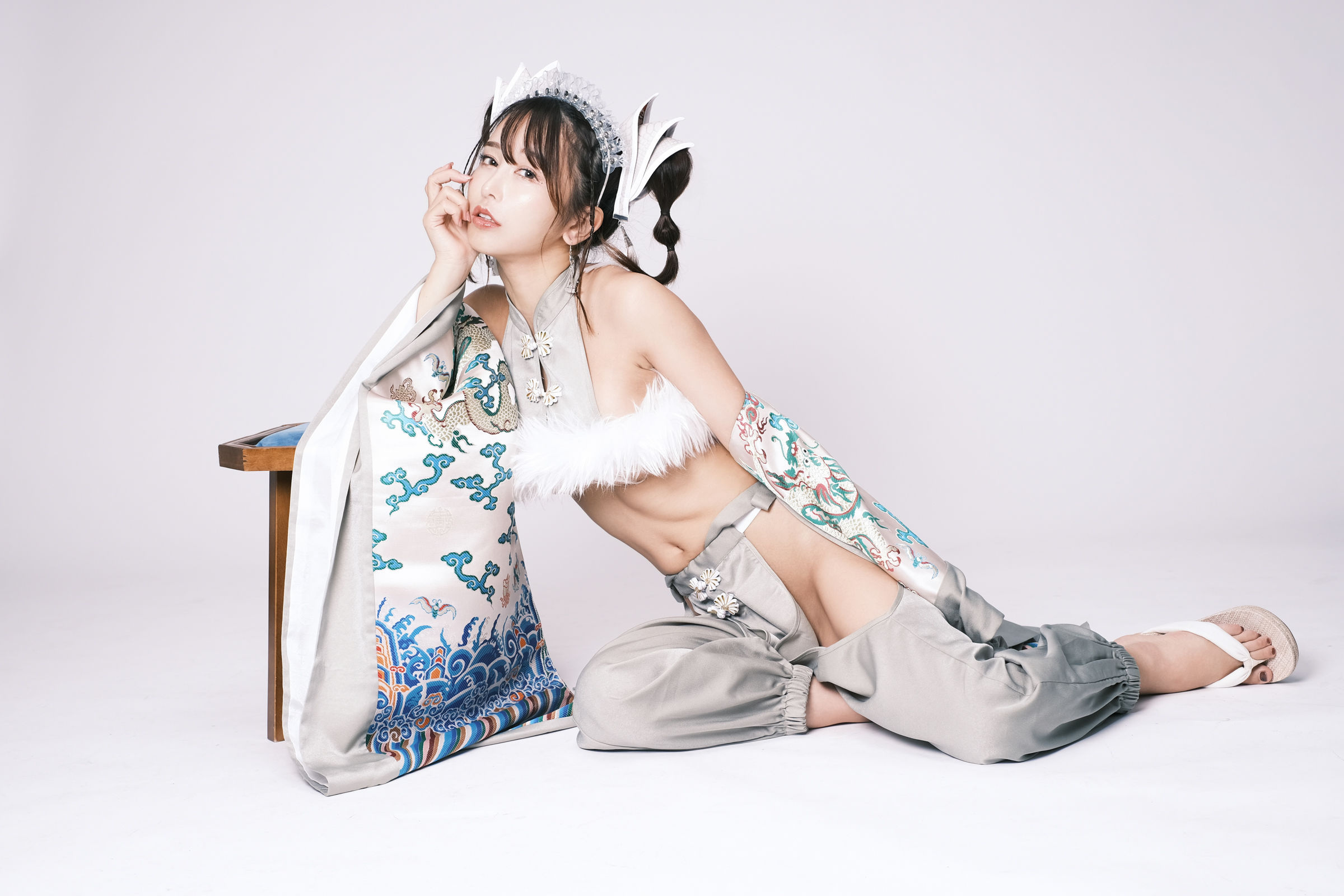 いくみ – (193iKkyu3) [Fantia] [2024.01.14] Year of the Dragon
