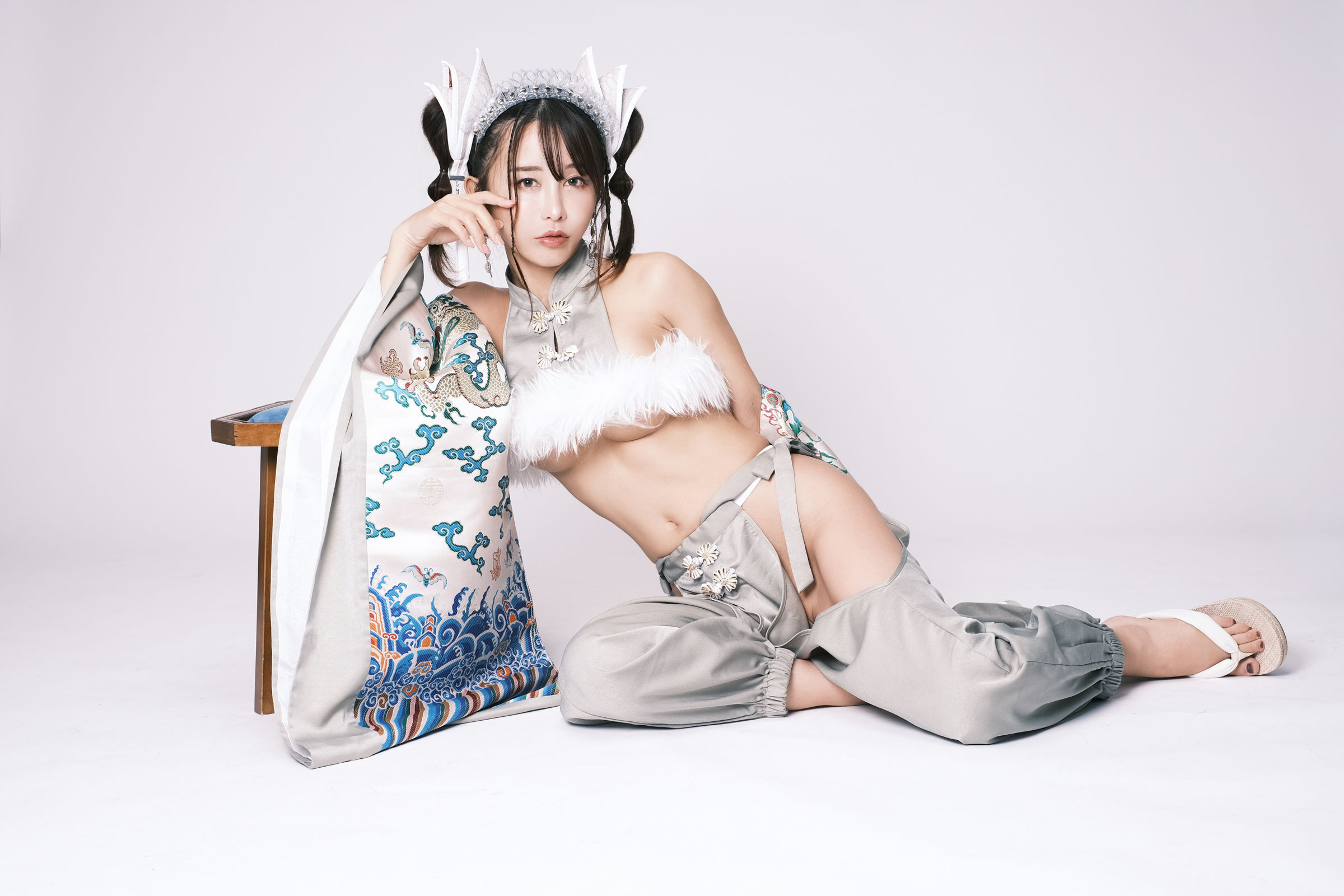 いくみ – (193iKkyu3) [Fantia] [2024.01.14] Year of the Dragon
