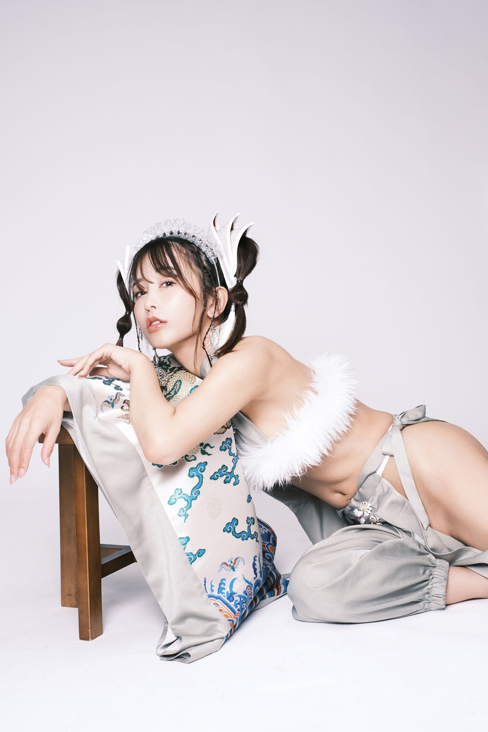 いくみ – (193iKkyu3) [Fantia] [2024.01.14] Year of the Dragon