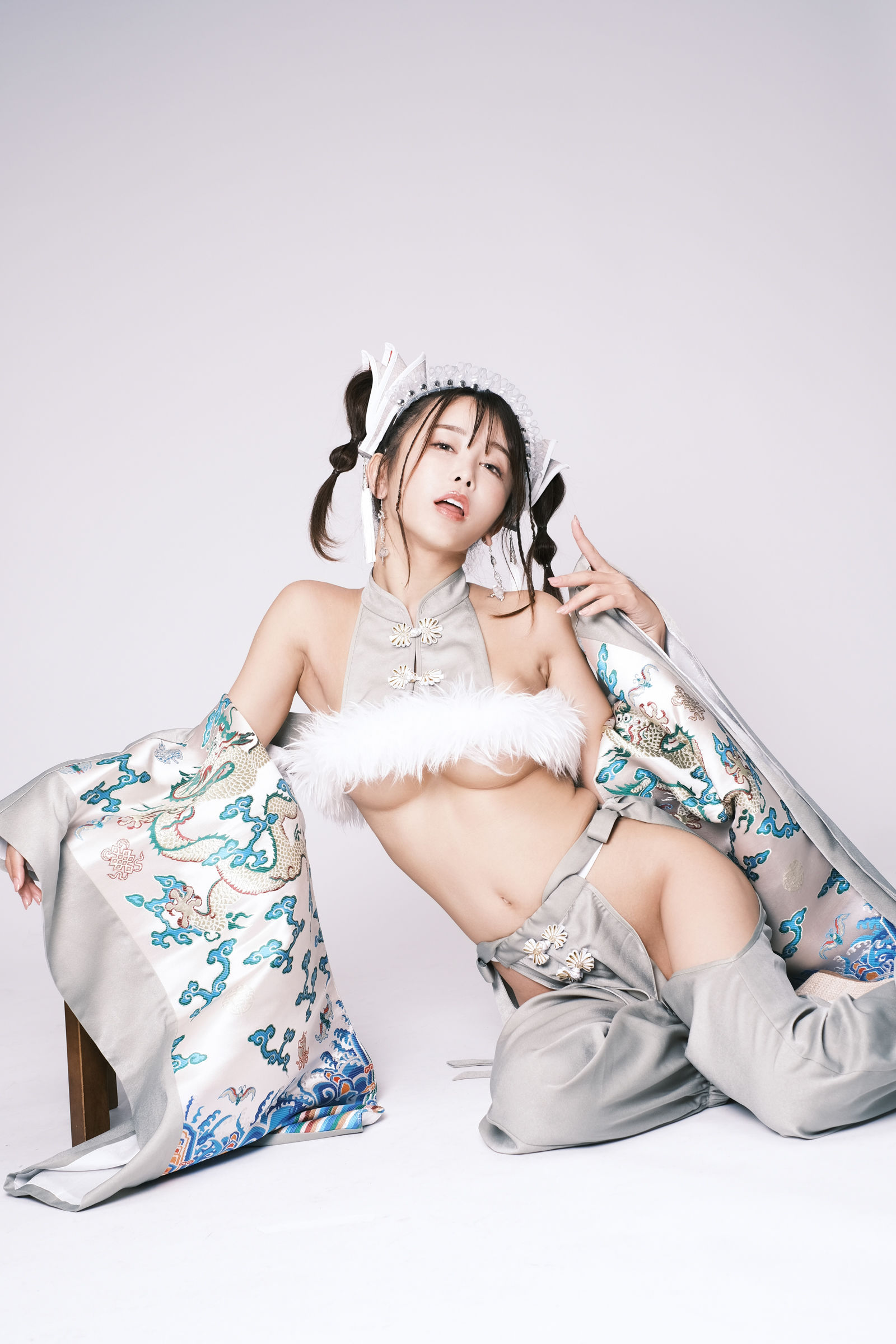 いくみ – (193iKkyu3) [Fantia] [2024.01.14] Year of the Dragon