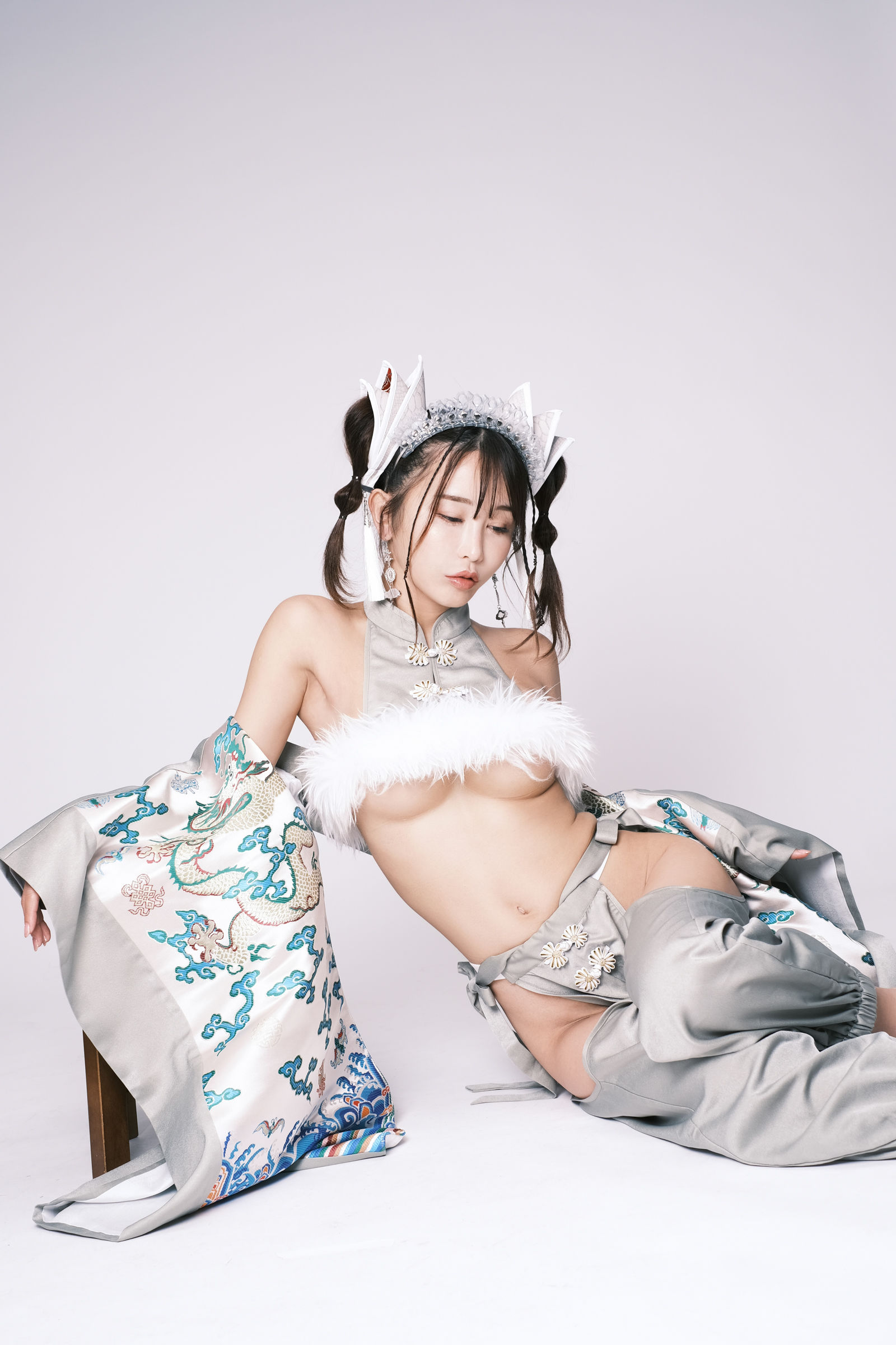 いくみ – (193iKkyu3) [Fantia] [2024.01.14] Year of the Dragon